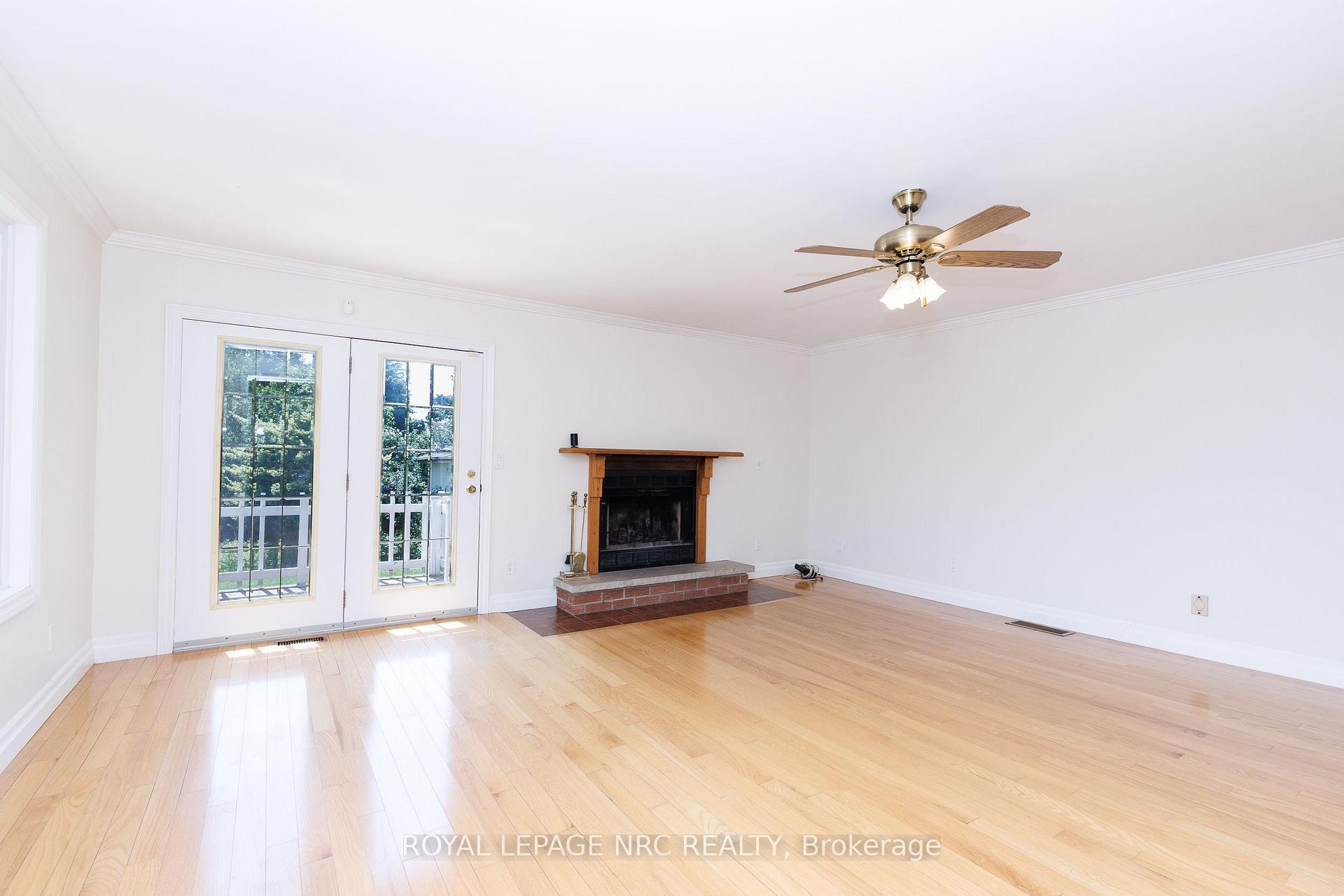 Photo 24 of 7030 Harovics Lane, Niagara Falls, Arad/Fallsview — HOMEH