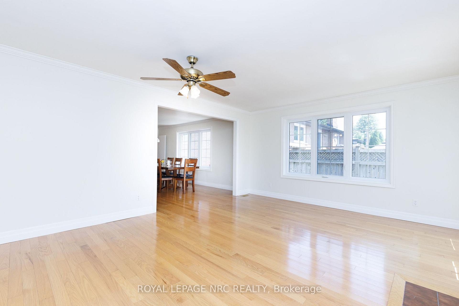 Photo 26 of 7030 Harovics Lane, Niagara Falls, Arad/Fallsview — HOMEH