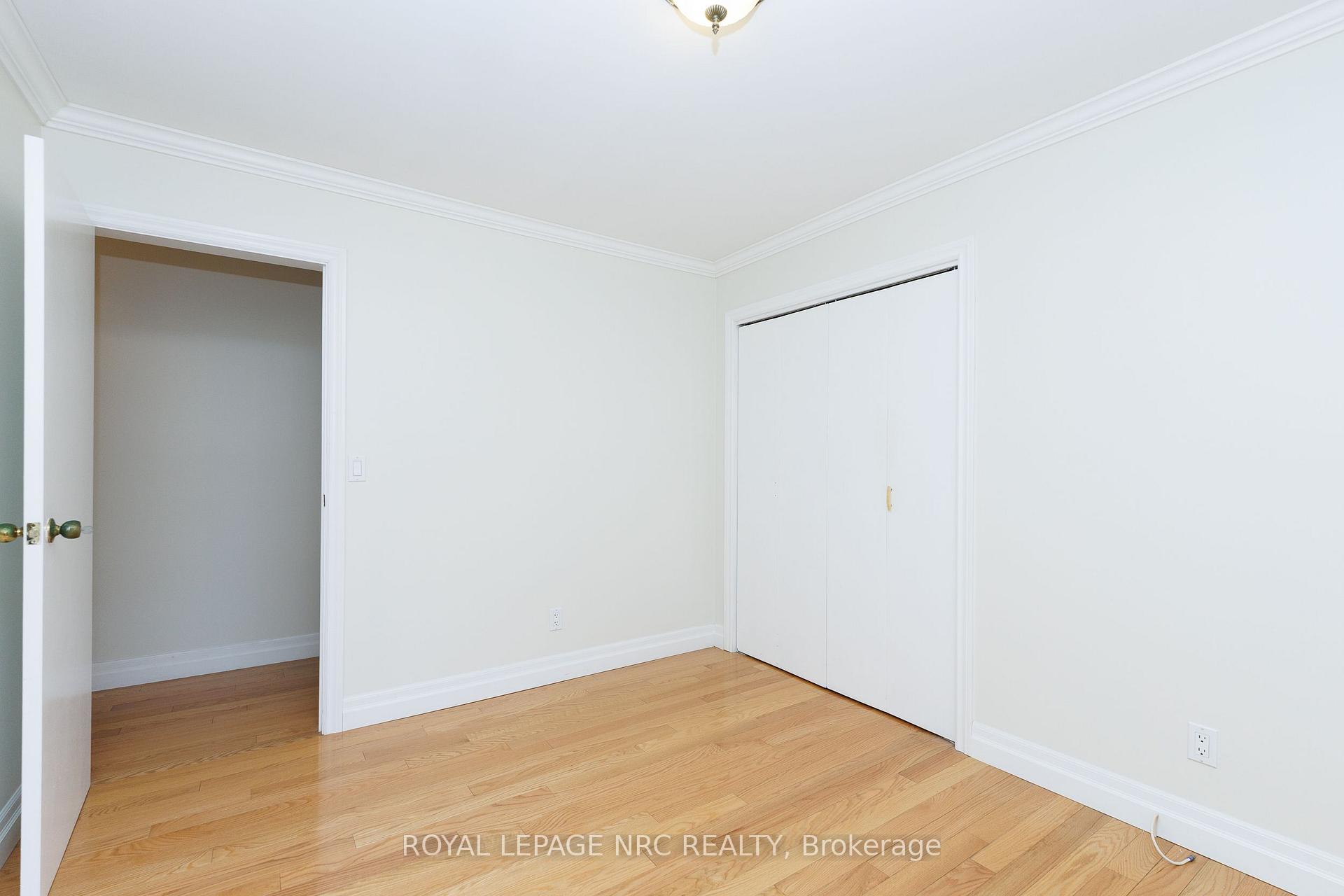 Photo 30 of 7030 Harovics Lane, Niagara Falls, Arad/Fallsview — HOMEH