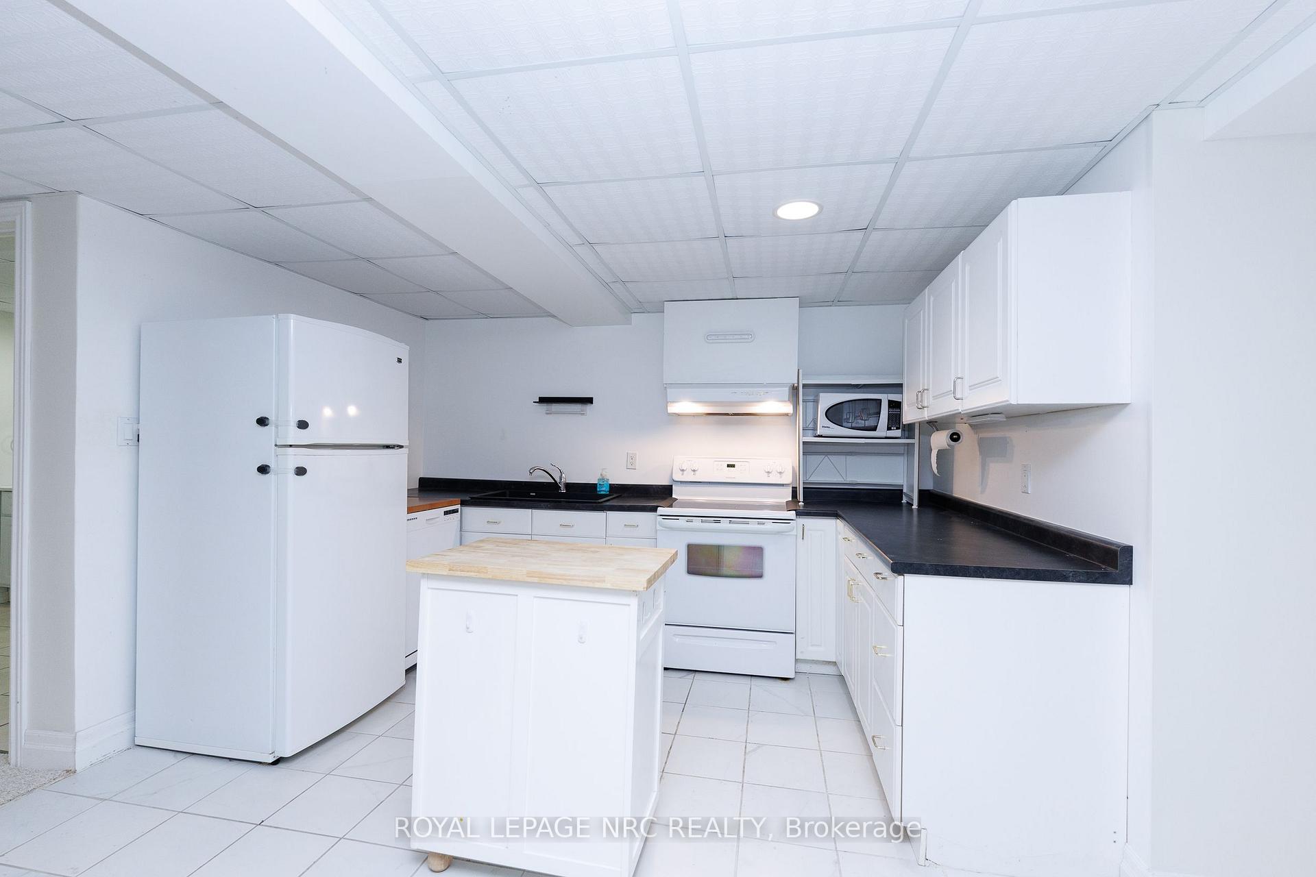 Photo 40 of 7030 Harovics Lane, Niagara Falls, Arad/Fallsview — HOMEH