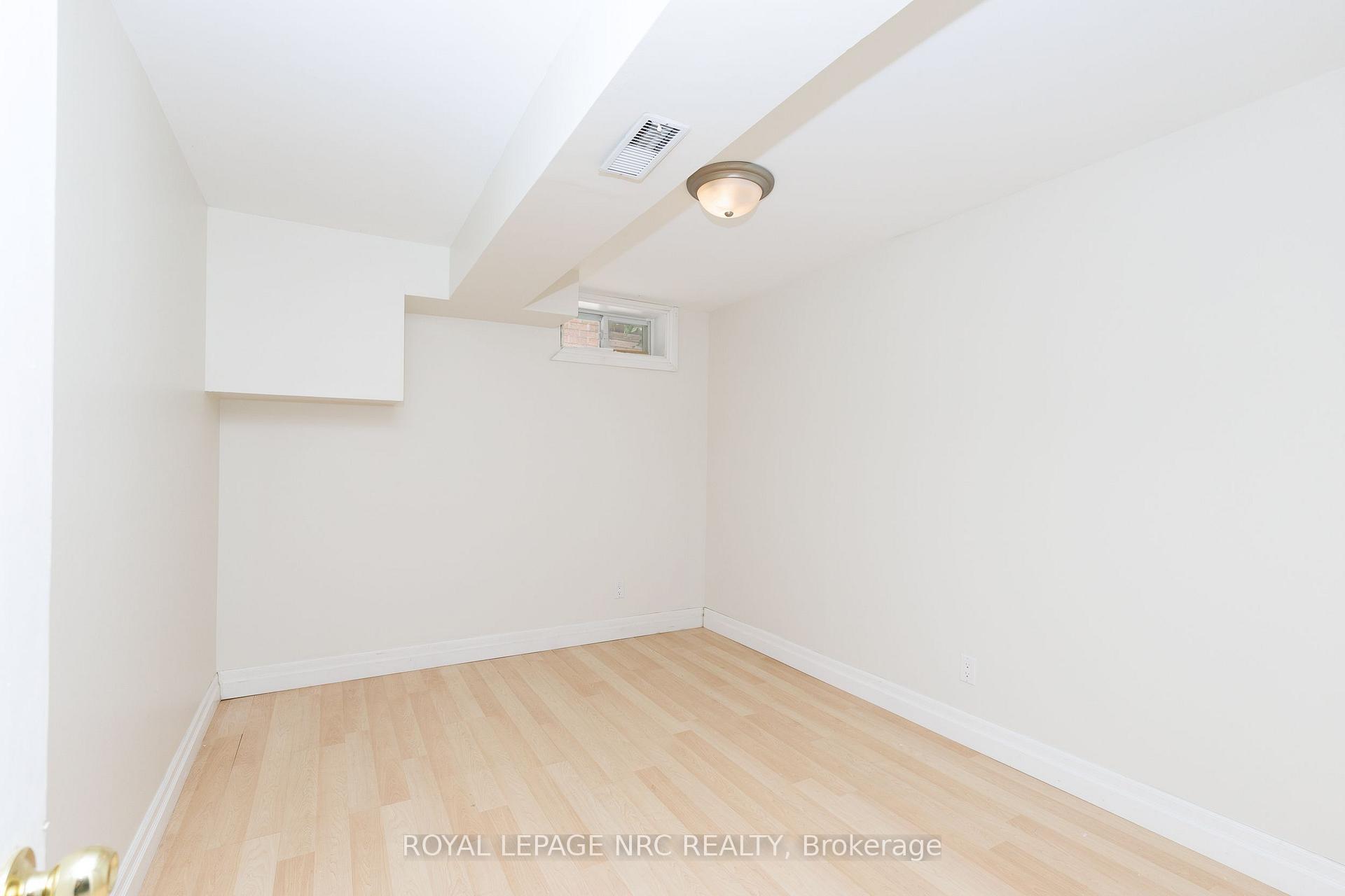 Photo 45 of 7030 Harovics Lane, Niagara Falls, Arad/Fallsview — HOMEH