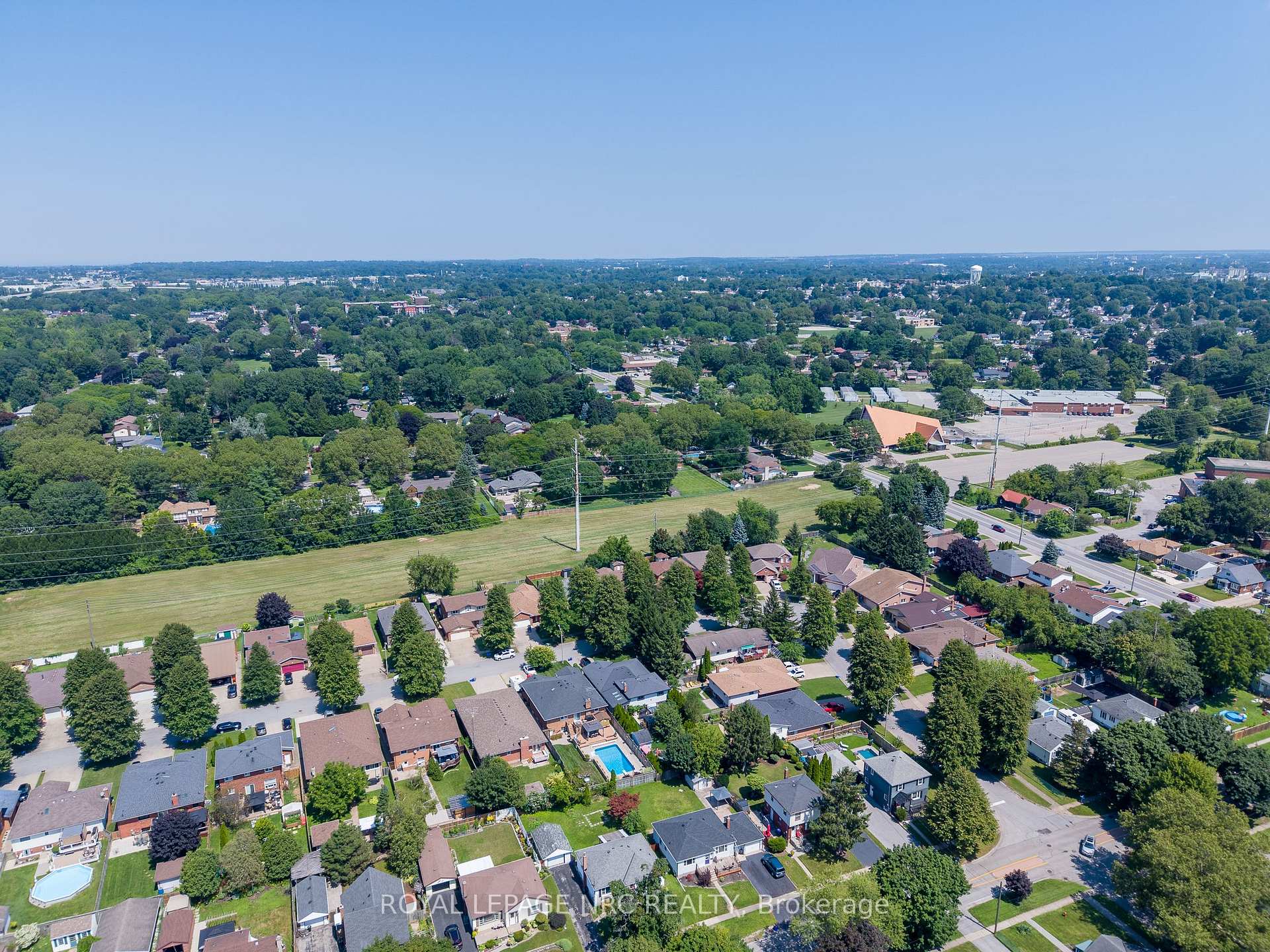 Photo 48 of 7030 Harovics Lane, Niagara Falls, Arad/Fallsview — HOMEH