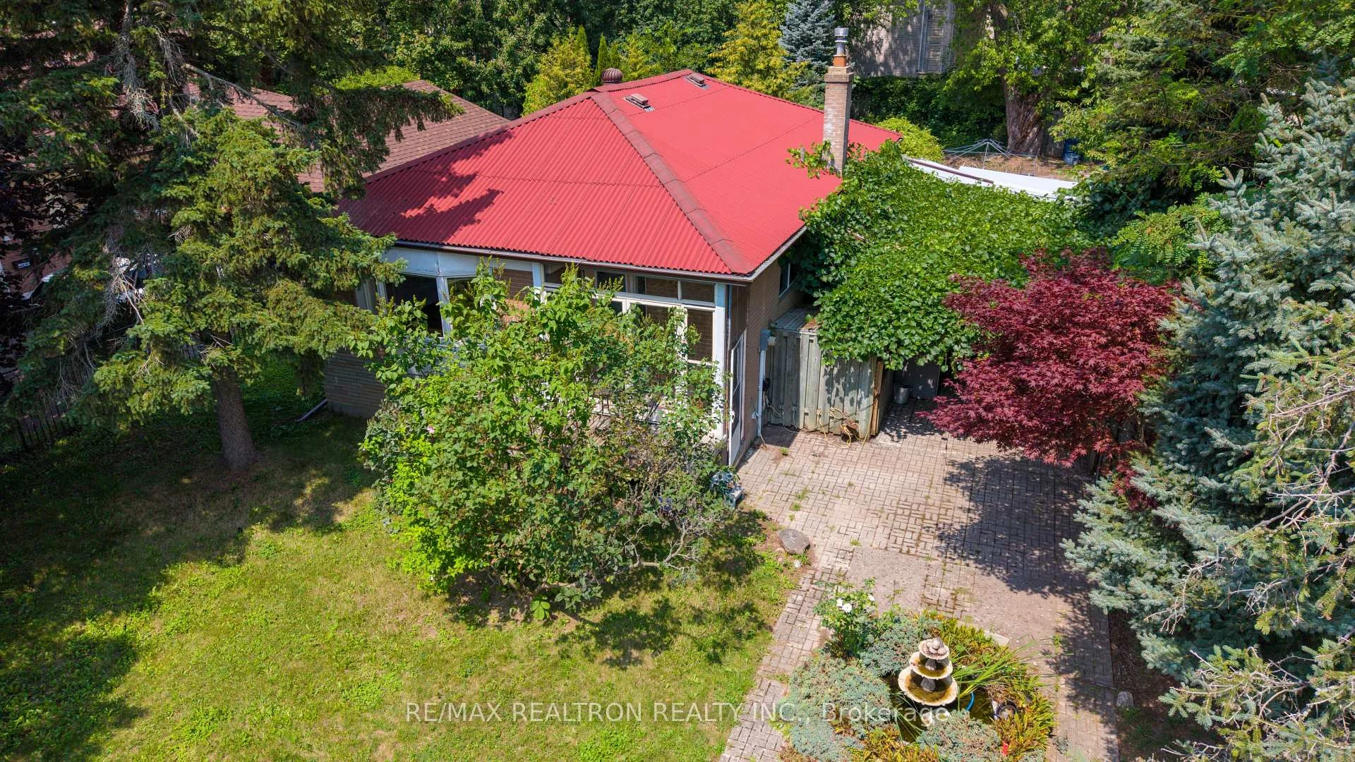 Photo 5 of 5332 Lawrence Avenue E, Scarborough, Centennial Scarborough — HOMEH