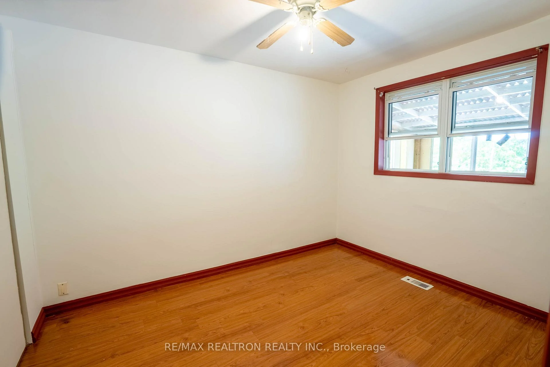 Photo 19 of 5332 Lawrence Avenue E, Scarborough, Centennial Scarborough — HOMEH