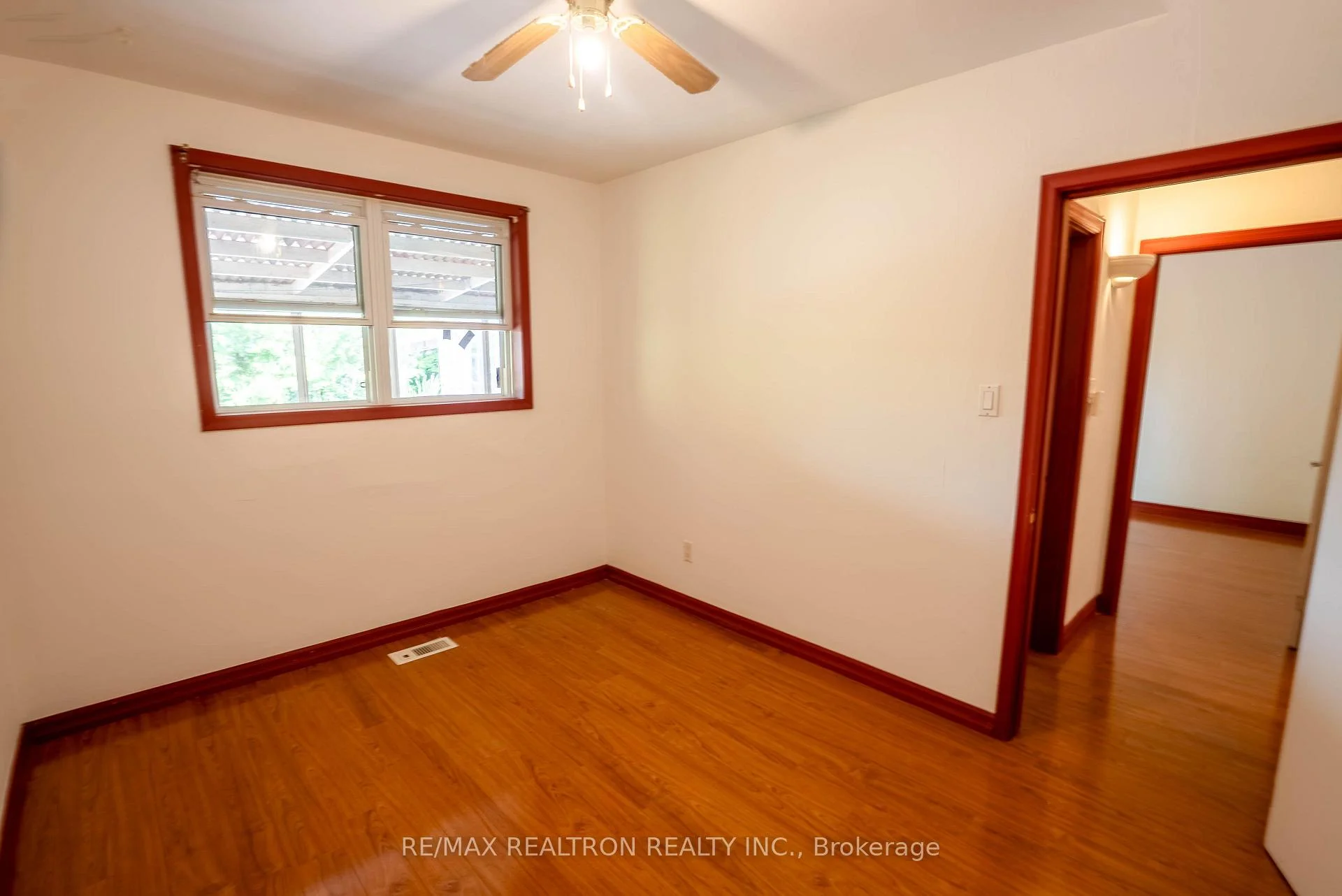 Photo 15 of 5332 Lawrence Avenue E, Scarborough, Centennial Scarborough — HOMEH
