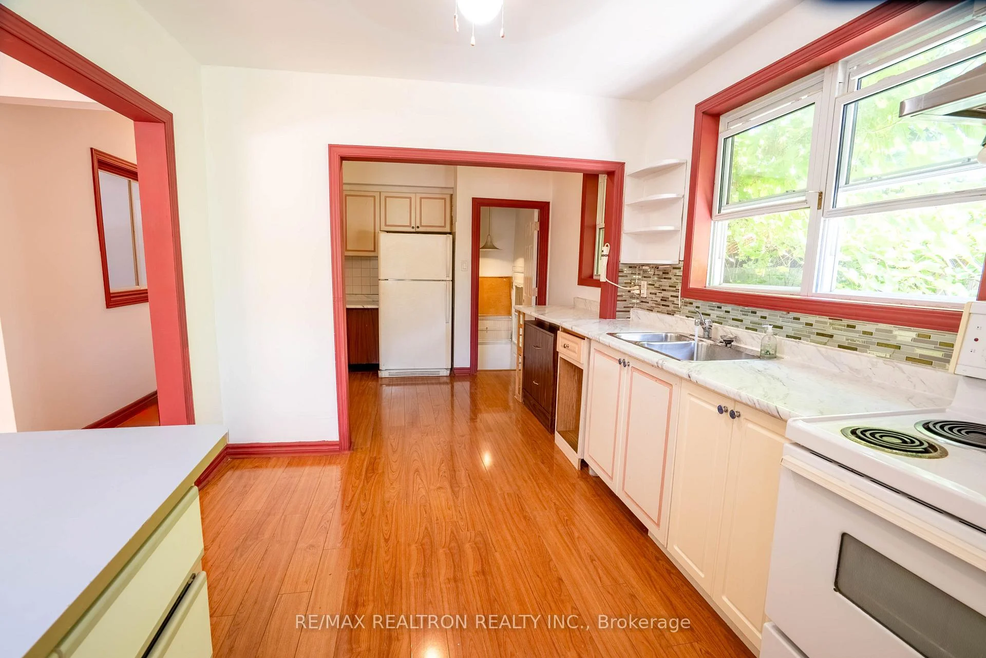 Photo 23 of 5332 Lawrence Avenue E, Scarborough, Centennial Scarborough — HOMEH