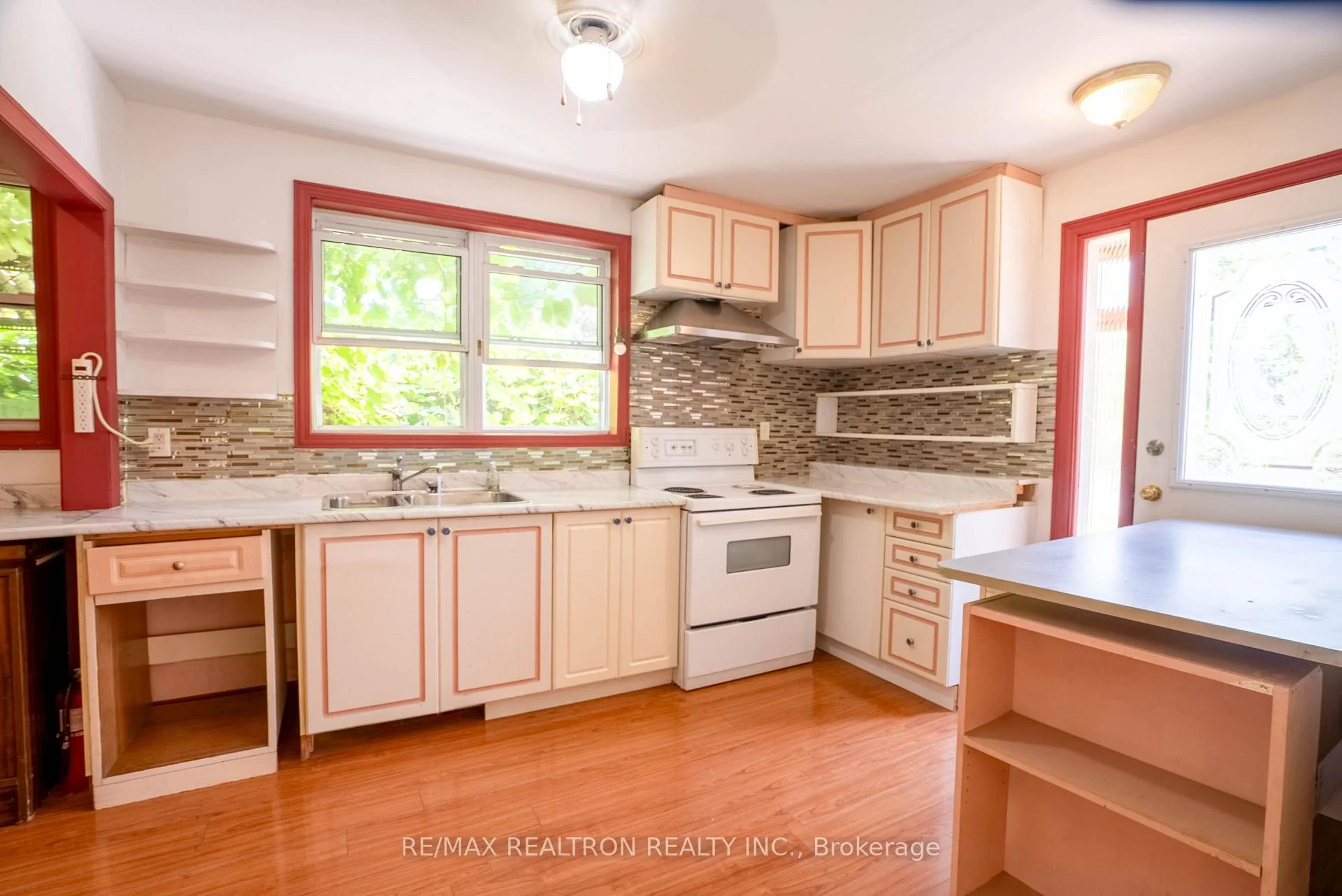 Photo 24 of 5332 Lawrence Avenue E, Scarborough, Centennial Scarborough — HOMEH