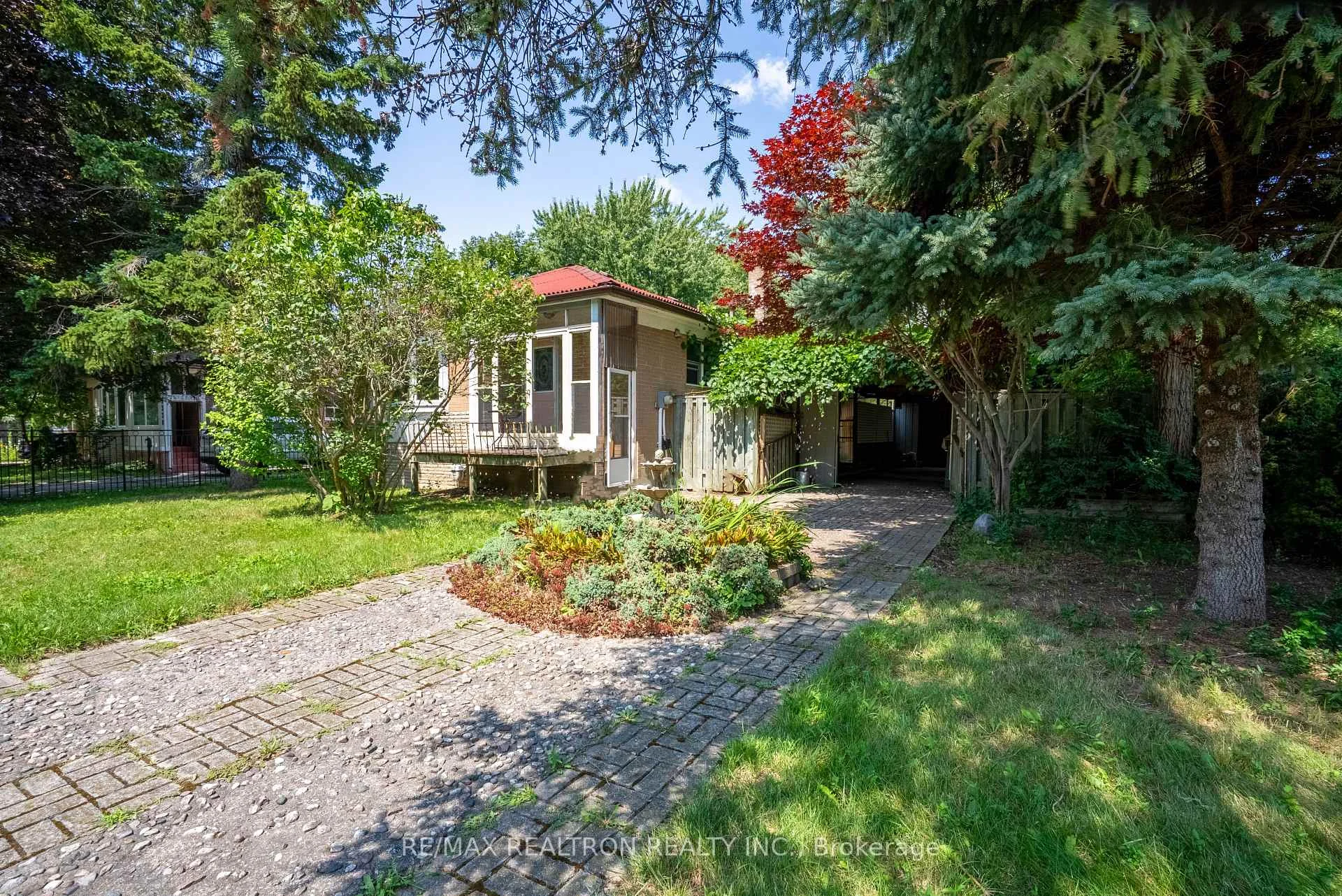 Photo 39 of 5332 Lawrence Avenue E, Scarborough, Centennial Scarborough — HOMEH