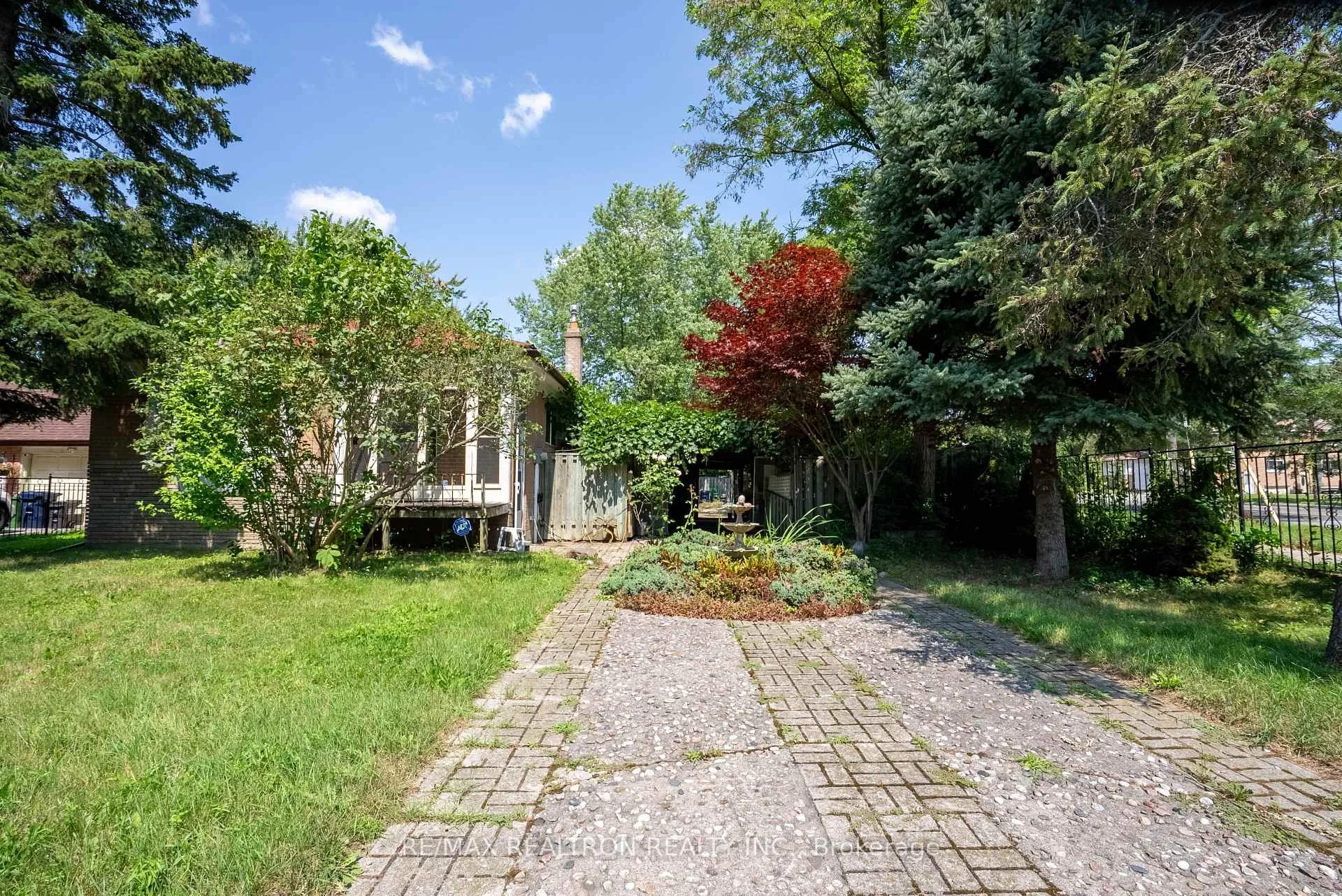 Photo 35 of 5332 Lawrence Avenue E, Scarborough, Centennial Scarborough — HOMEH