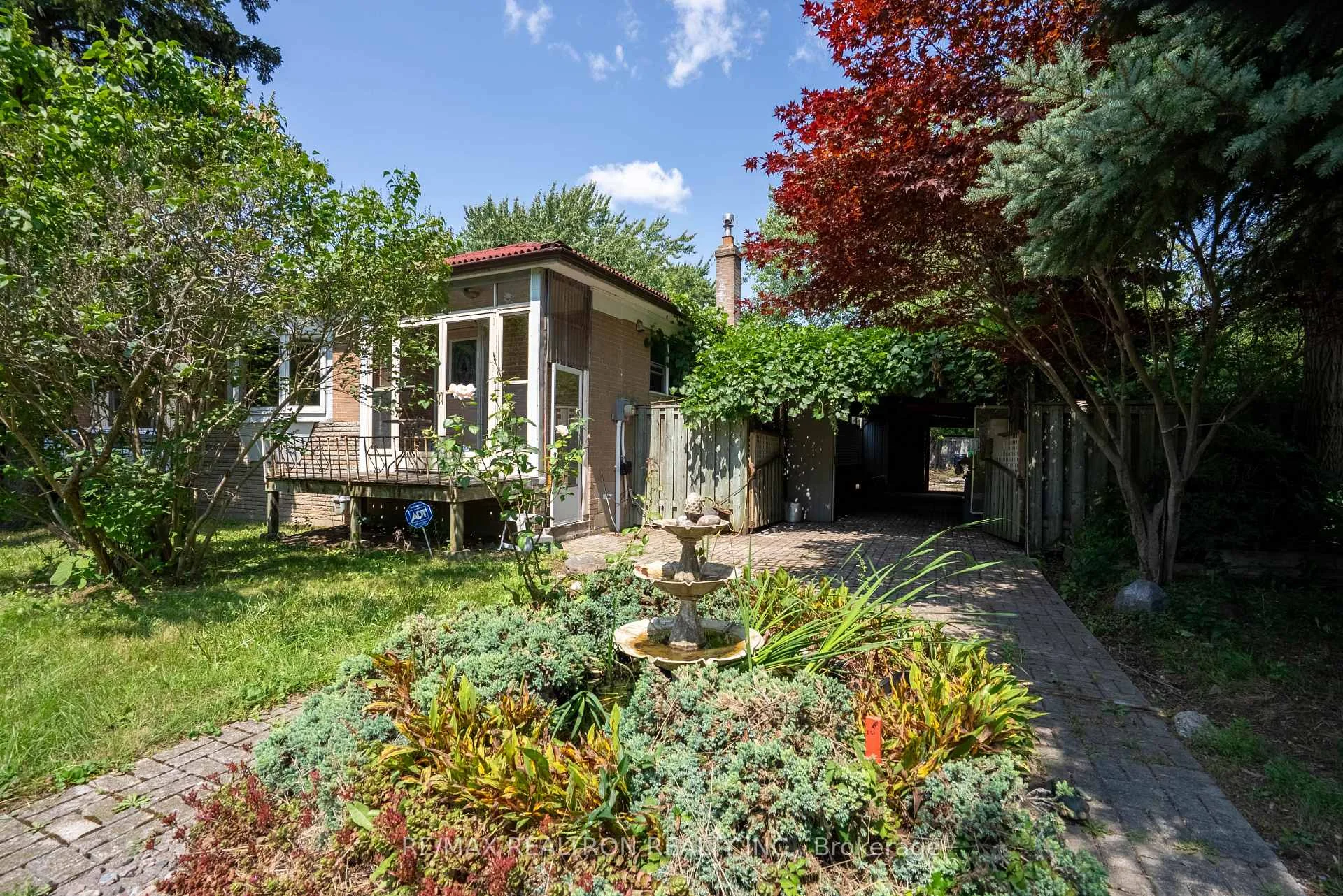 Photo 36 of 5332 Lawrence Avenue E, Scarborough, Centennial Scarborough — HOMEH