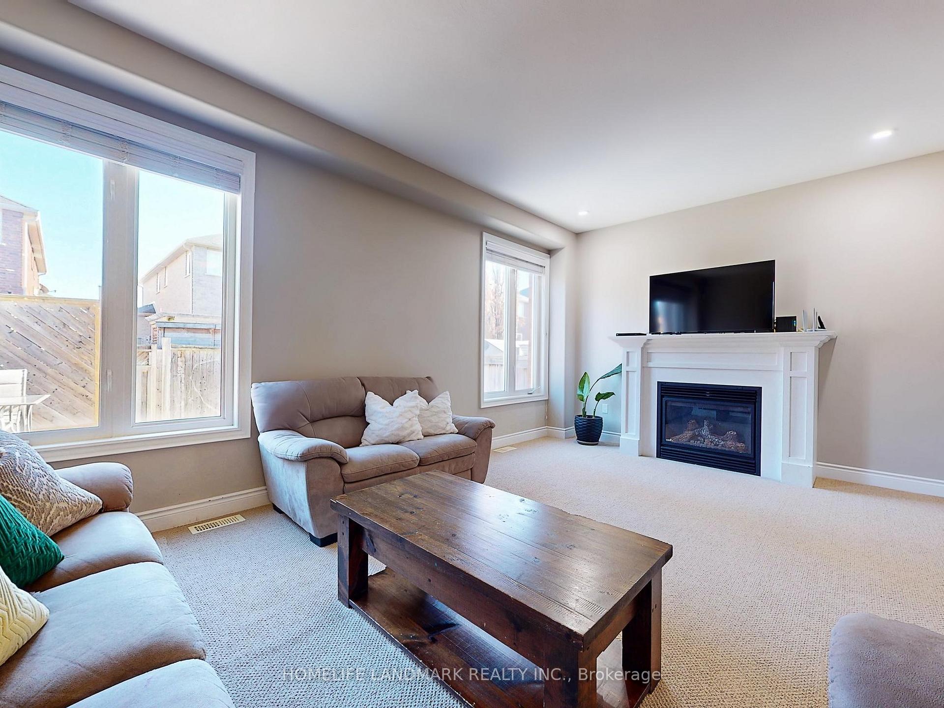 Photo 6 of 73 Graihawk Drive, Barrie, Ardagh — HOMEH