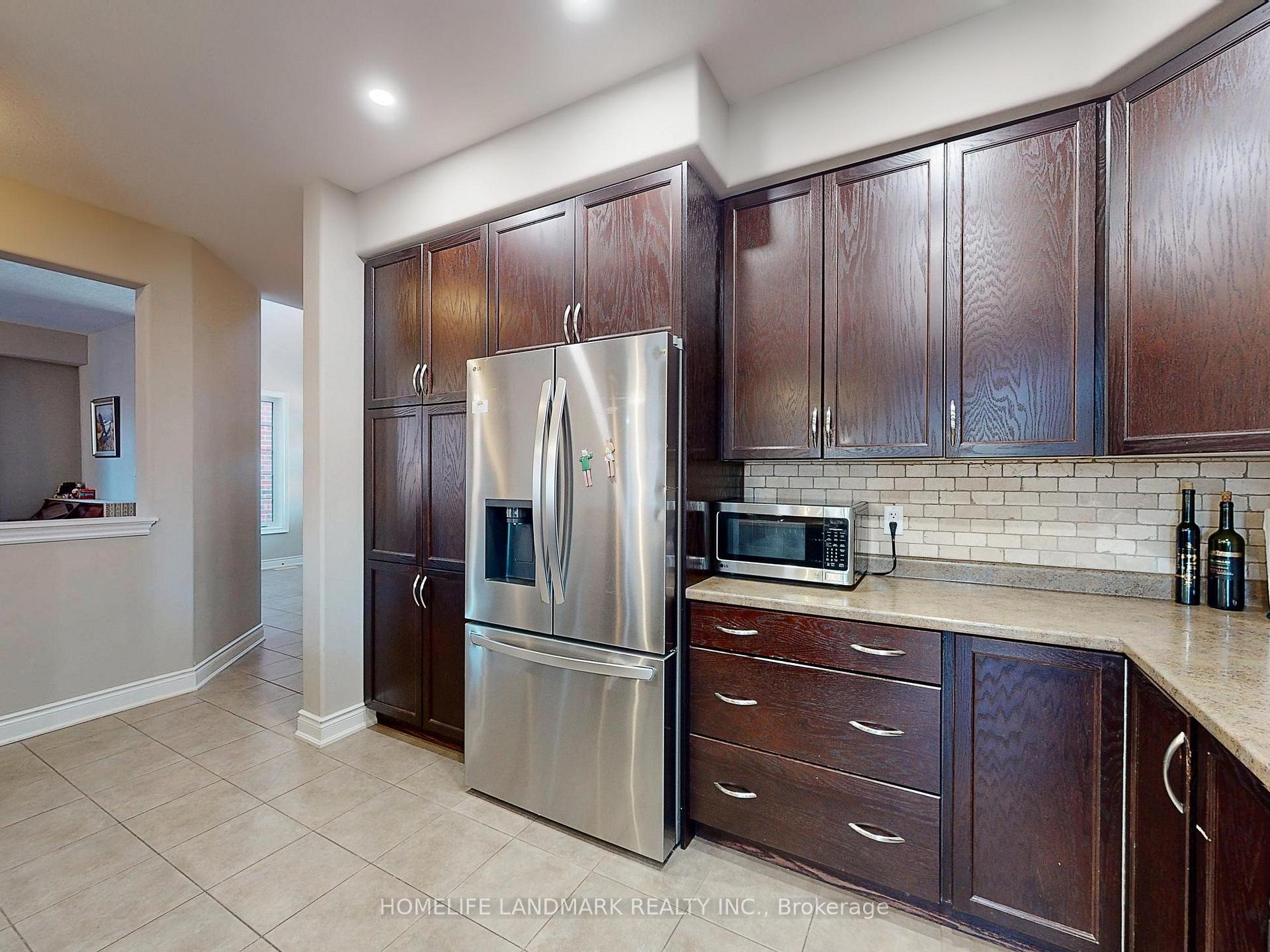 Photo 12 of 73 Graihawk Drive, Barrie, Ardagh — HOMEH