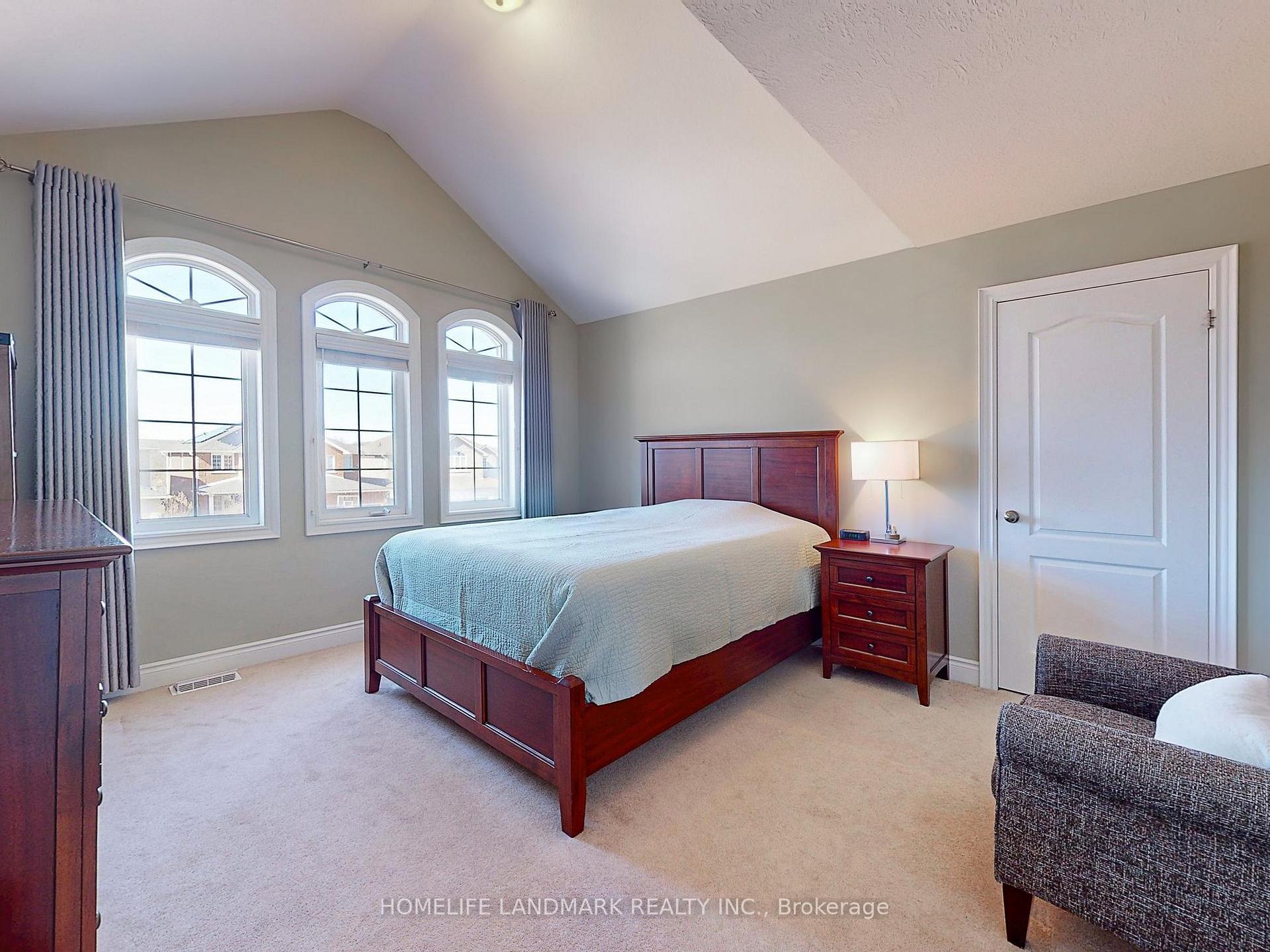 Photo 19 of 73 Graihawk Drive, Barrie, Ardagh — HOMEH