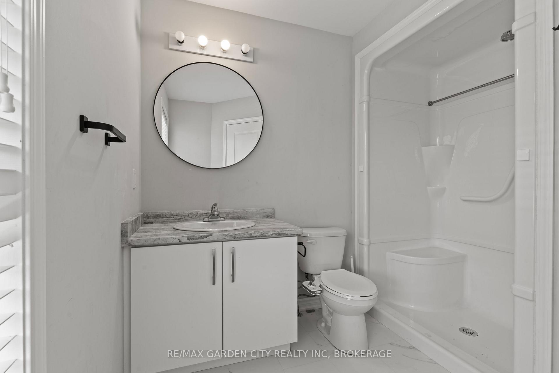 Photo 19 of Unit 8, 182 Broadway Lane, Welland, Broadway — HOMEH