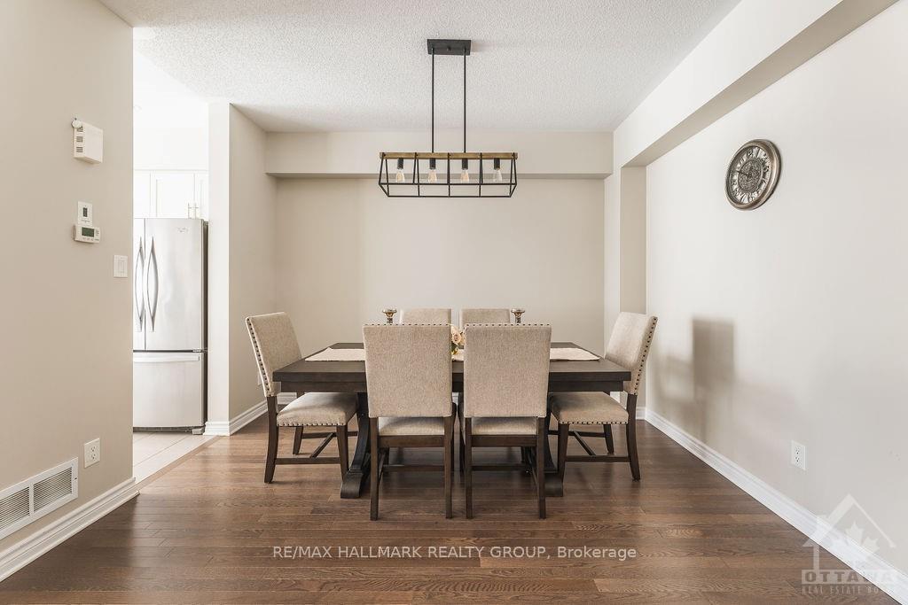Photo 5 of 277 Livery Street, Ottawa, Kanata - Emerald Meadows/Trailwest — HOMEH