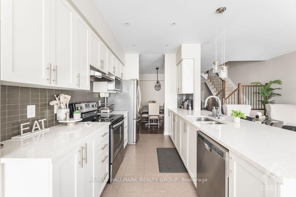 Photo 11 of 277 Livery Street, Ottawa, Kanata - Emerald Meadows/Trailwest — HOMEH