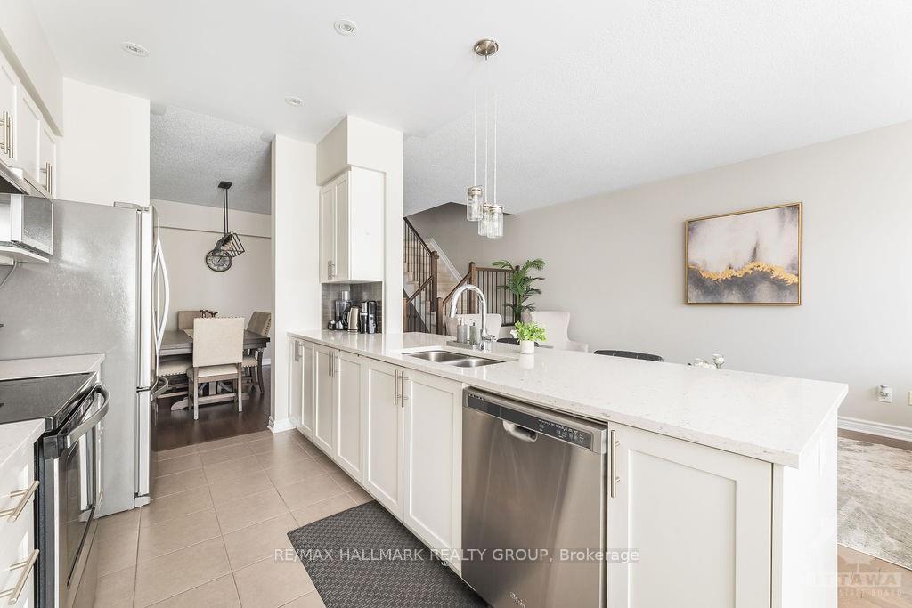Photo 13 of 277 Livery Street, Ottawa, Kanata - Emerald Meadows/Trailwest — HOMEH