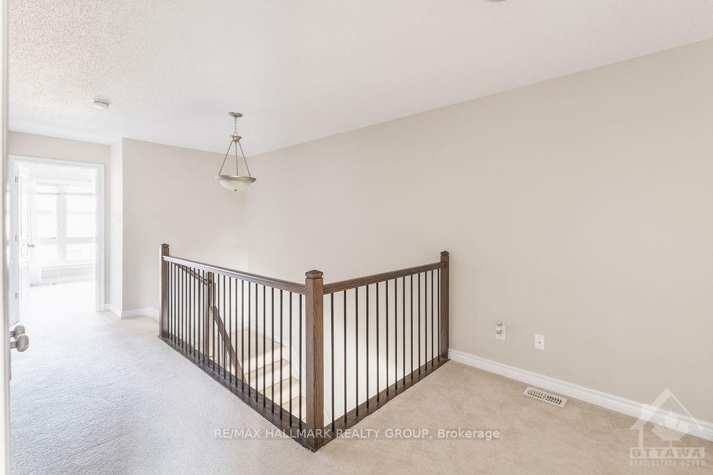 Photo 15 of 277 Livery Street, Ottawa, Kanata - Emerald Meadows/Trailwest — HOMEH