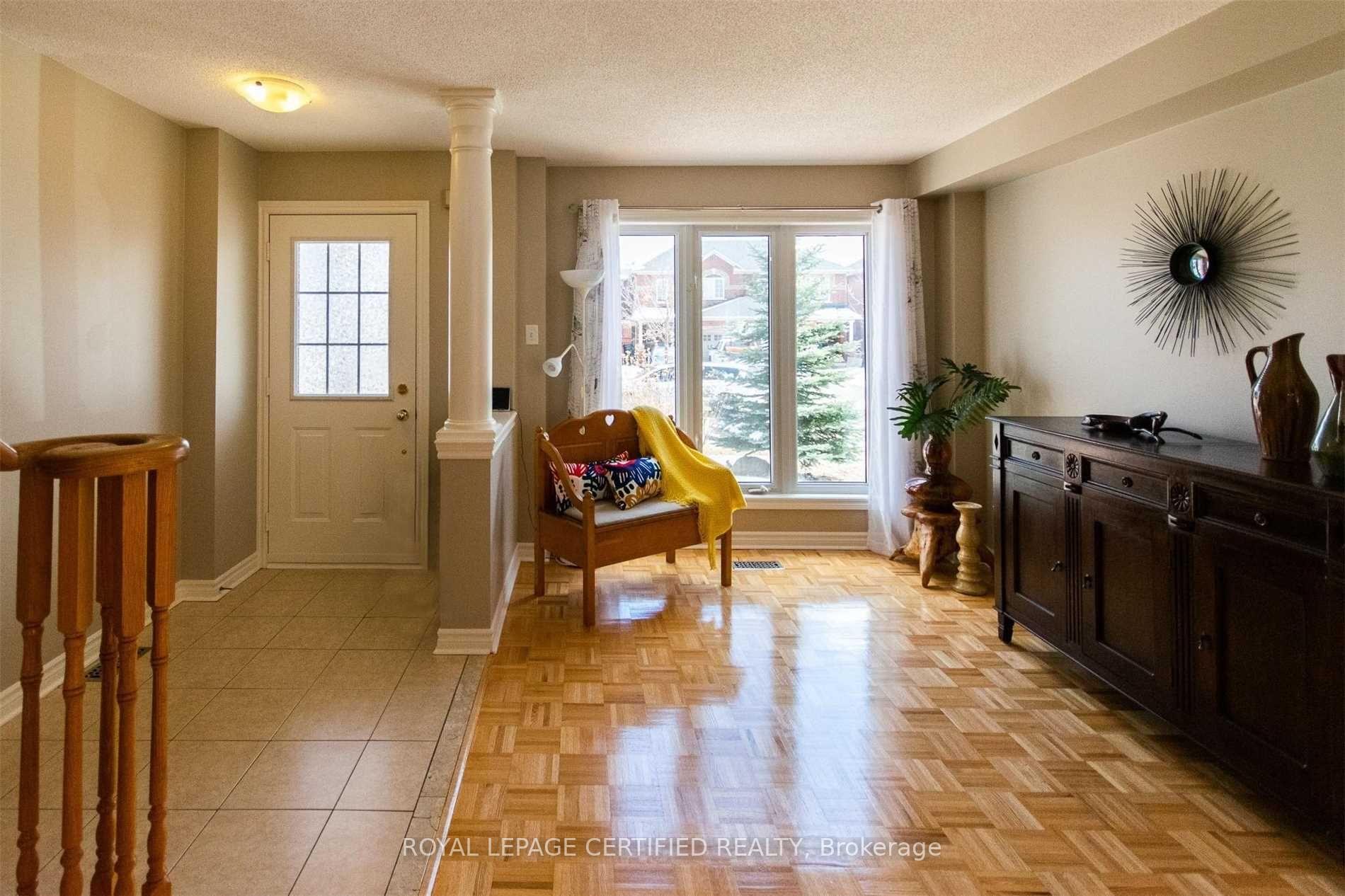 Photo 3 of 33 Winners Circle E, Brampton, Northwest Sandalwood Parkway — HOMEH