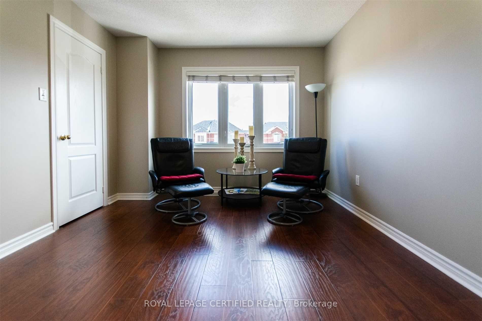 Photo 13 of 33 Winners Circle E, Brampton, Northwest Sandalwood Parkway — HOMEH