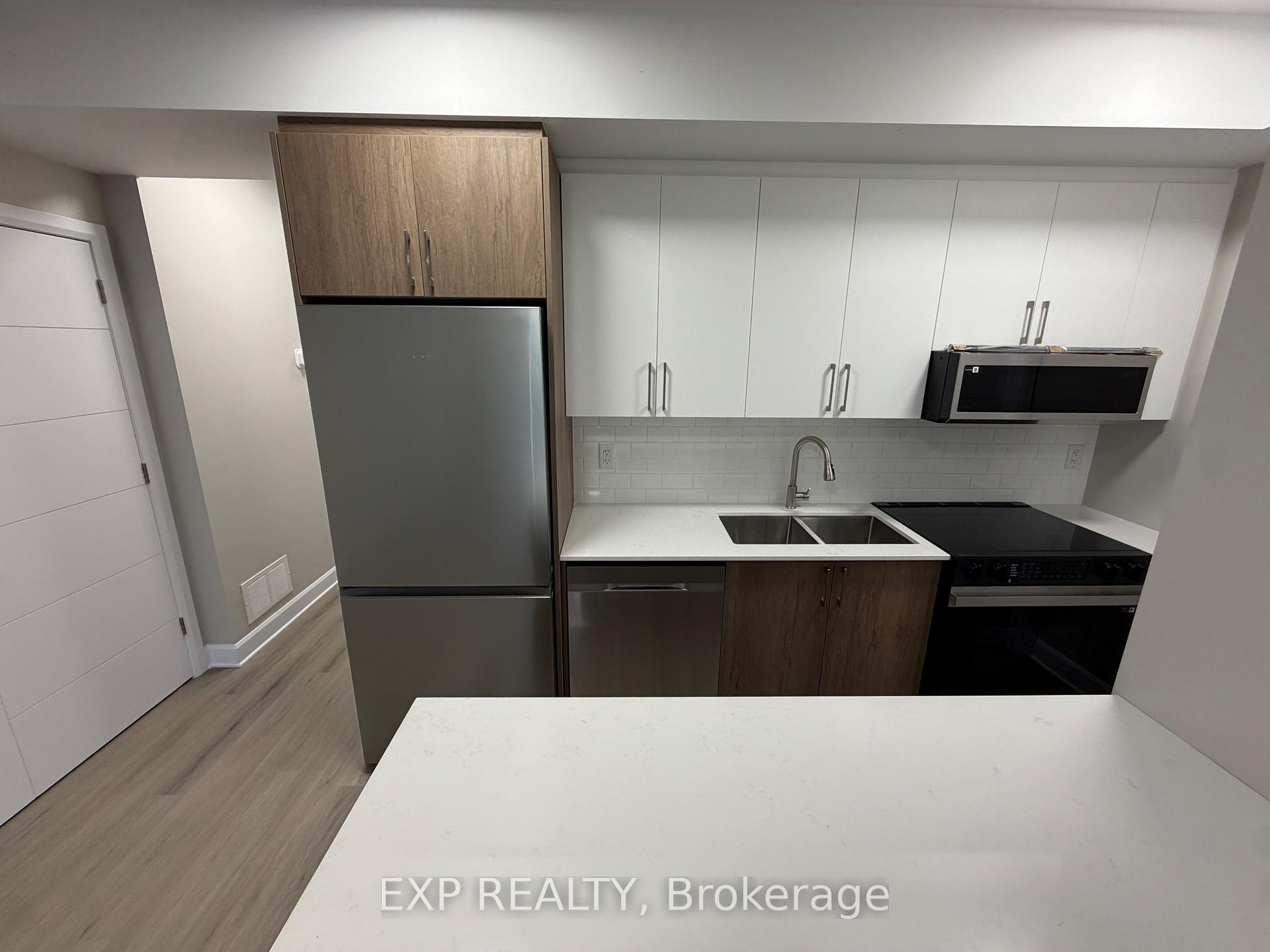 Photo 5 of 48 Queen Mary Street, Ottawa, Overbrook — HOMEH