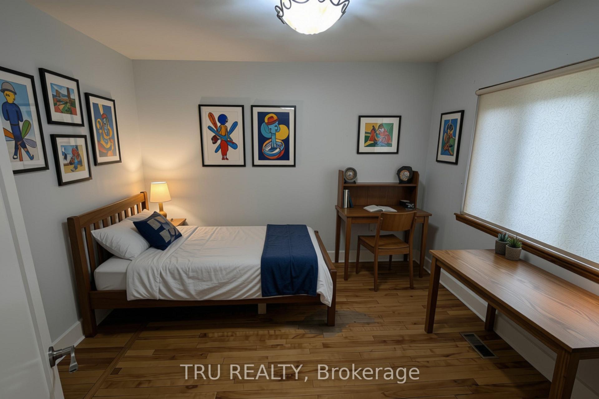 Photo 4 of 105 Mailes Avenue, Ottawa, Westboro South — HOMEH