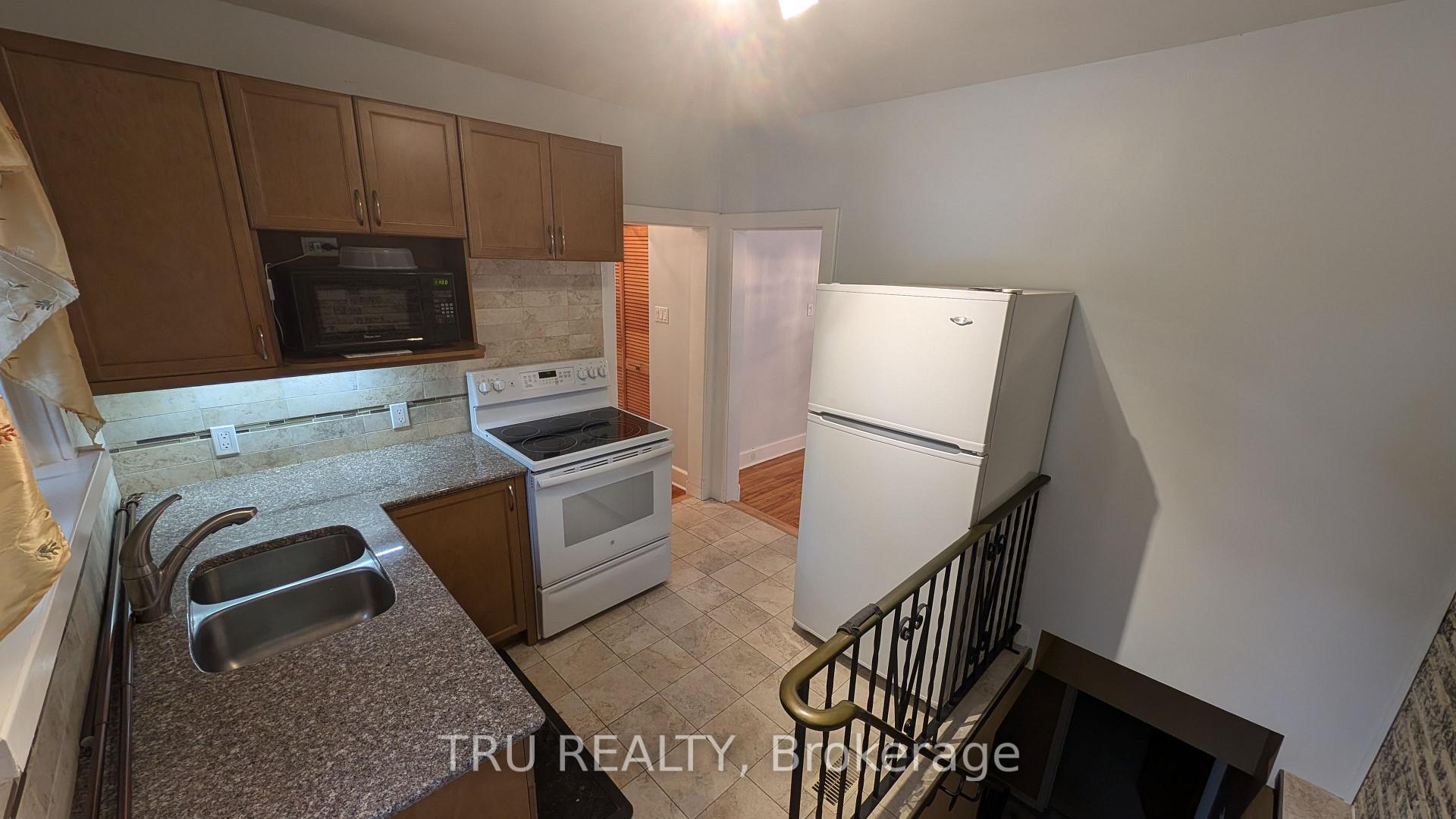 Photo 8 of 105 Mailes Avenue, Ottawa, Westboro South — HOMEH