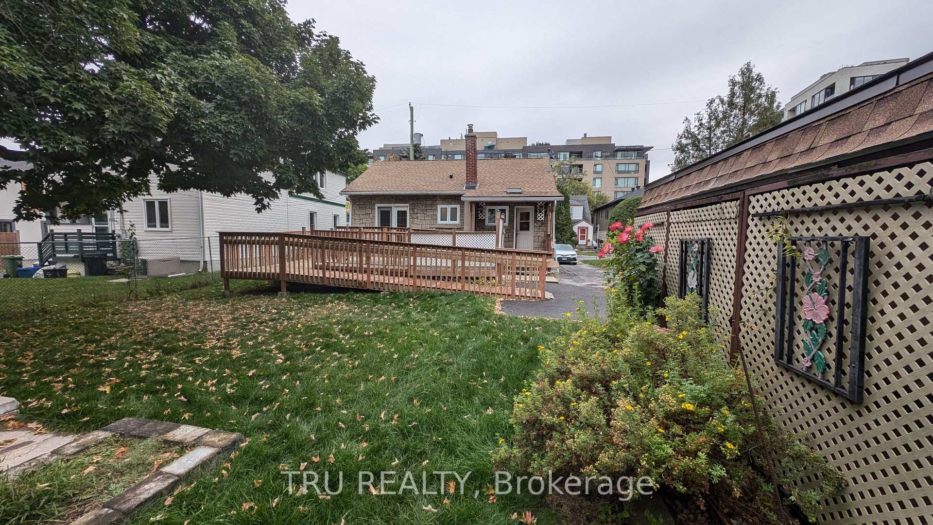 Photo 16 of 105 Mailes Avenue, Ottawa, Westboro South — HOMEH