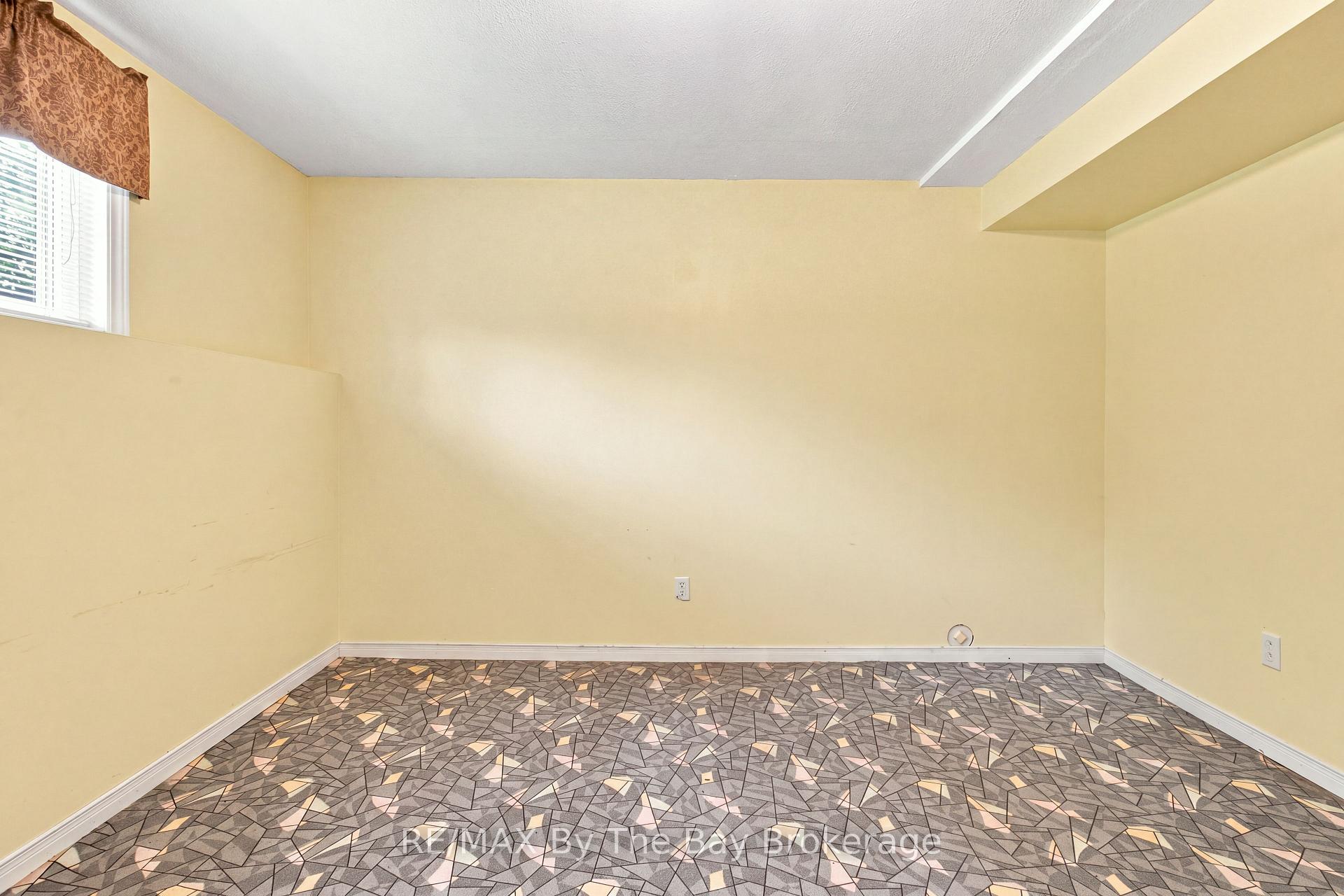 Photo 37 of 36 Harbour Crescent, Wasaga Beach — HOMEH