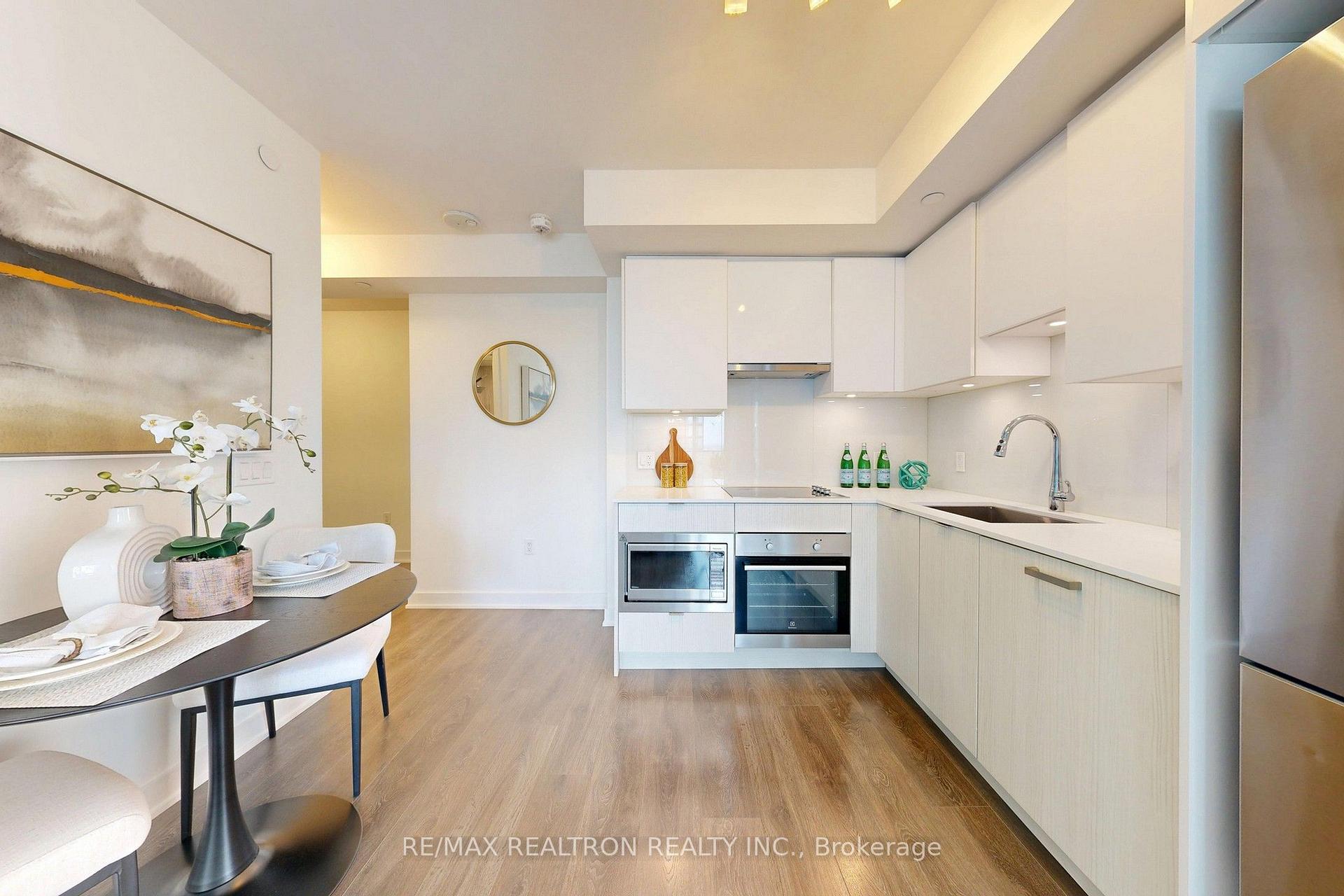 Photo 14 of Unit 1612, 195 Redpath Avenue, Toronto, Mount Pleasant West — HOMEH