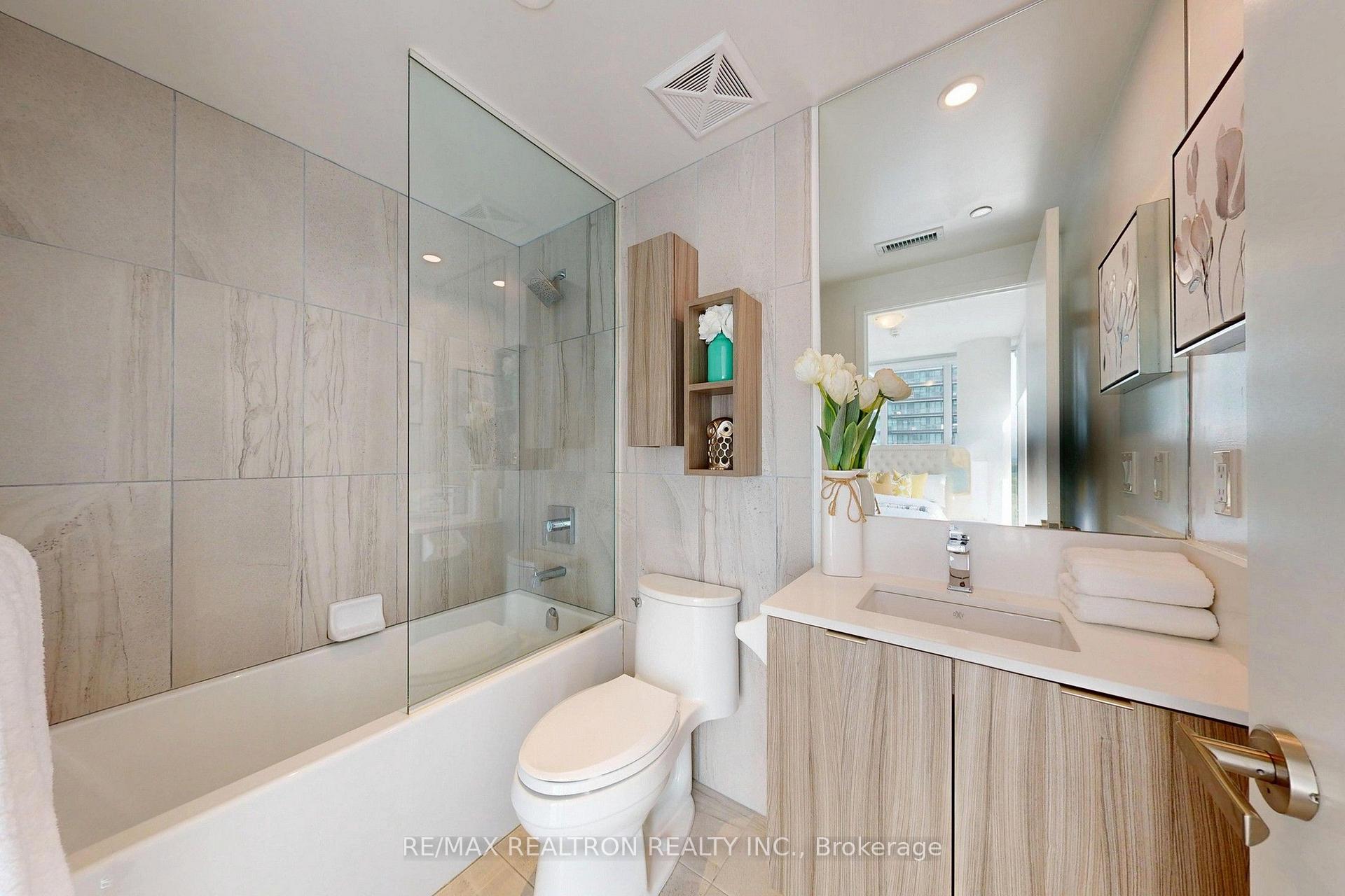 Photo 20 of Unit 1612, 195 Redpath Avenue, Toronto, Mount Pleasant West — HOMEH