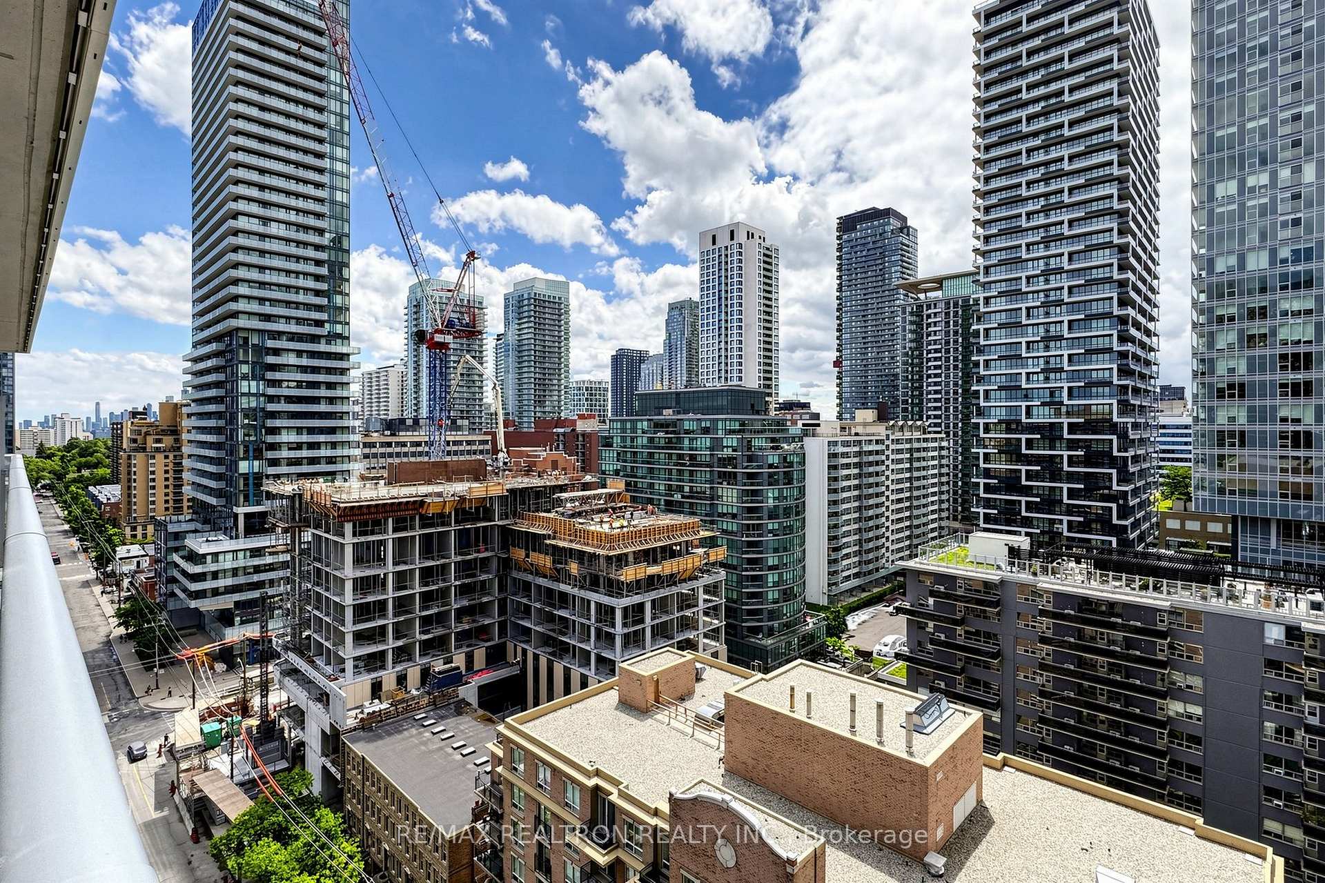 Photo 26 of Unit 1612, 195 Redpath Avenue, Toronto, Mount Pleasant West — HOMEH