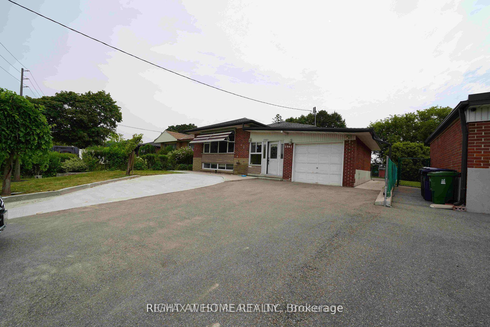Front of 2981 Weston Road