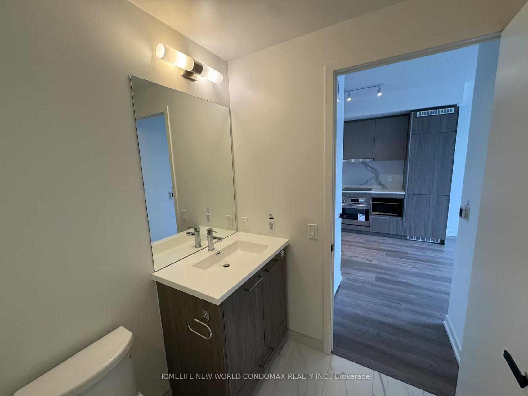 Photo 4 of Unit 1807, 28 Interchange Way, Vaughan, Vaughan Corporate Centre — HOMEH