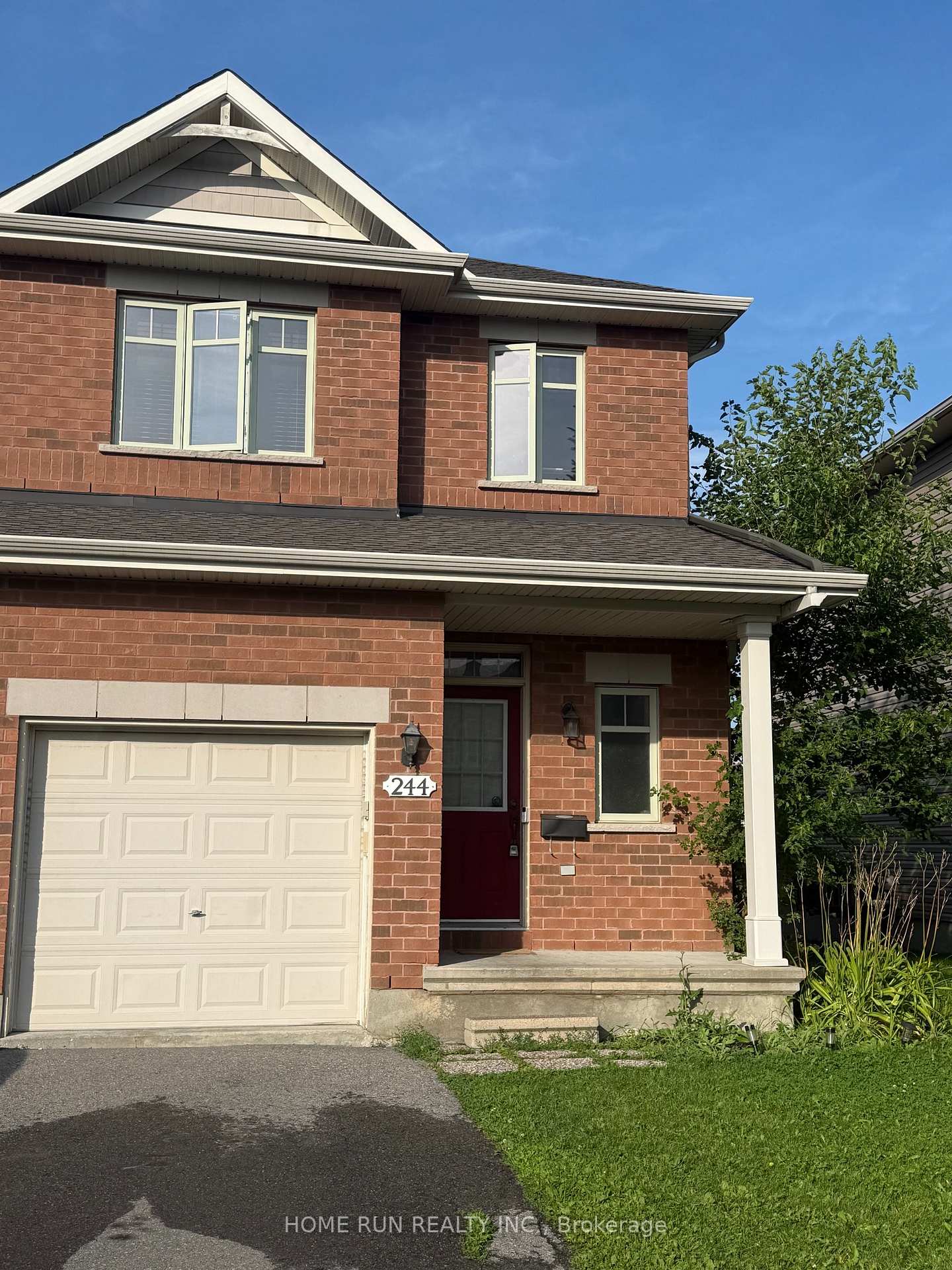 Photo 1 of 244 Eye Bright Crescent, Ottawa, Riverside South/Gloucester Glen — HOMEH