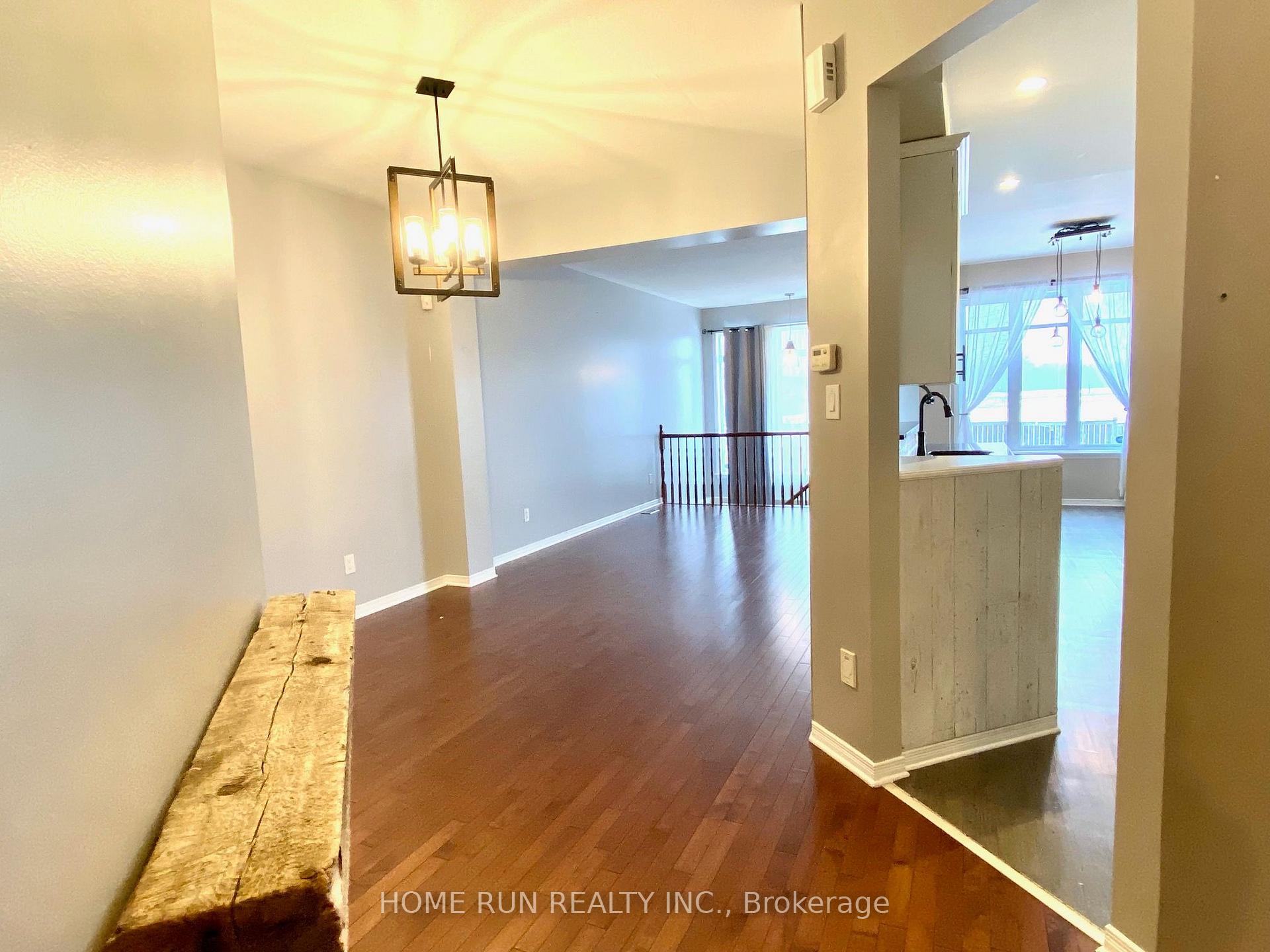 Photo 2 of 244 Eye Bright Crescent, Ottawa, Riverside South/Gloucester Glen — HOMEH