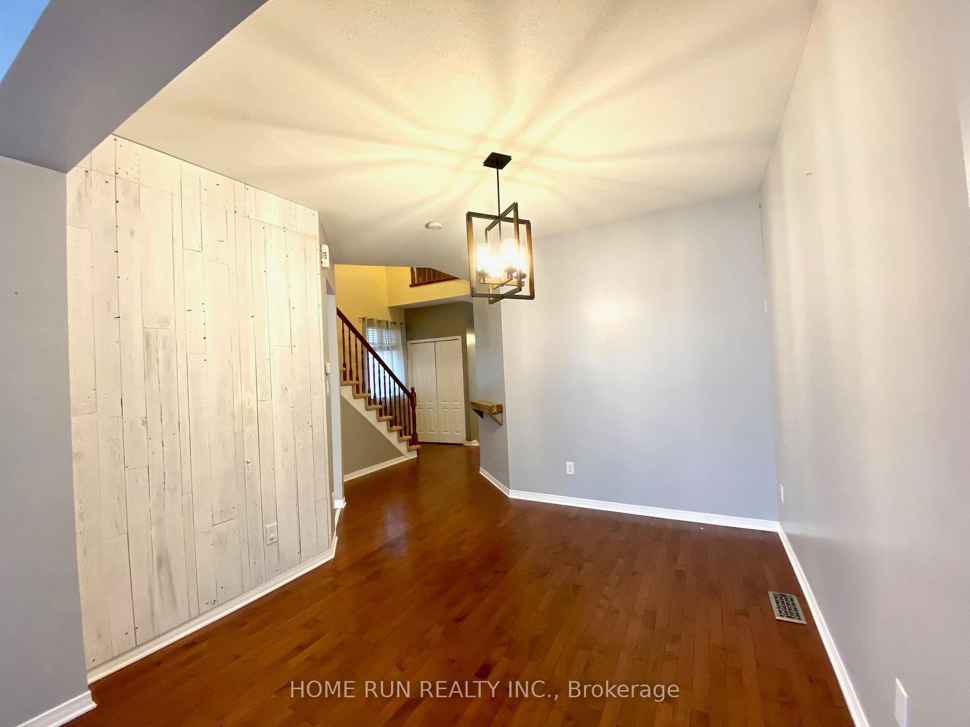 Photo 7 of 244 Eye Bright Crescent, Ottawa, Riverside South/Gloucester Glen — HOMEH