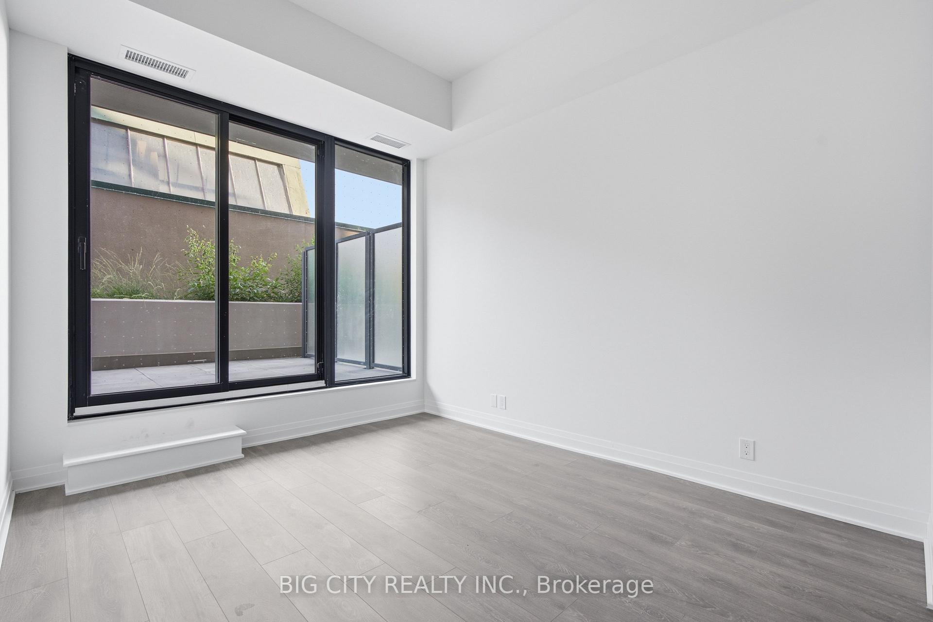 Photo 4 of Unit 215, 25 Frederick Todd Way, Toronto, Thorncliffe Park — HOMEH