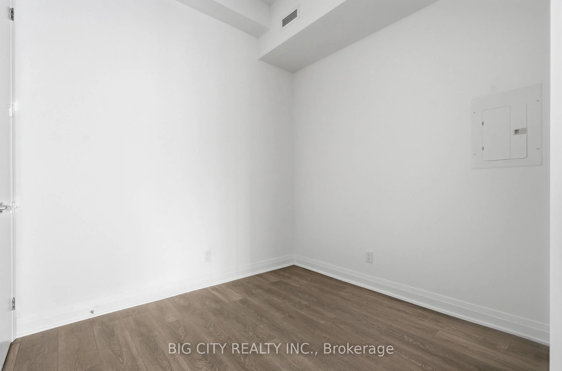 Photo 8 of Unit 215, 25 Frederick Todd Way, Toronto, Thorncliffe Park — HOMEH