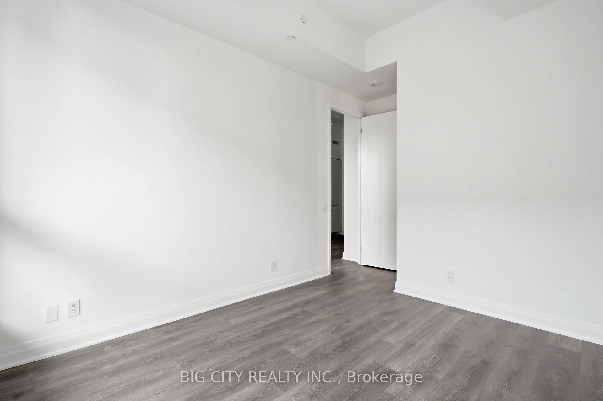 Photo 18 of Unit 215, 25 Frederick Todd Way, Toronto, Thorncliffe Park — HOMEH