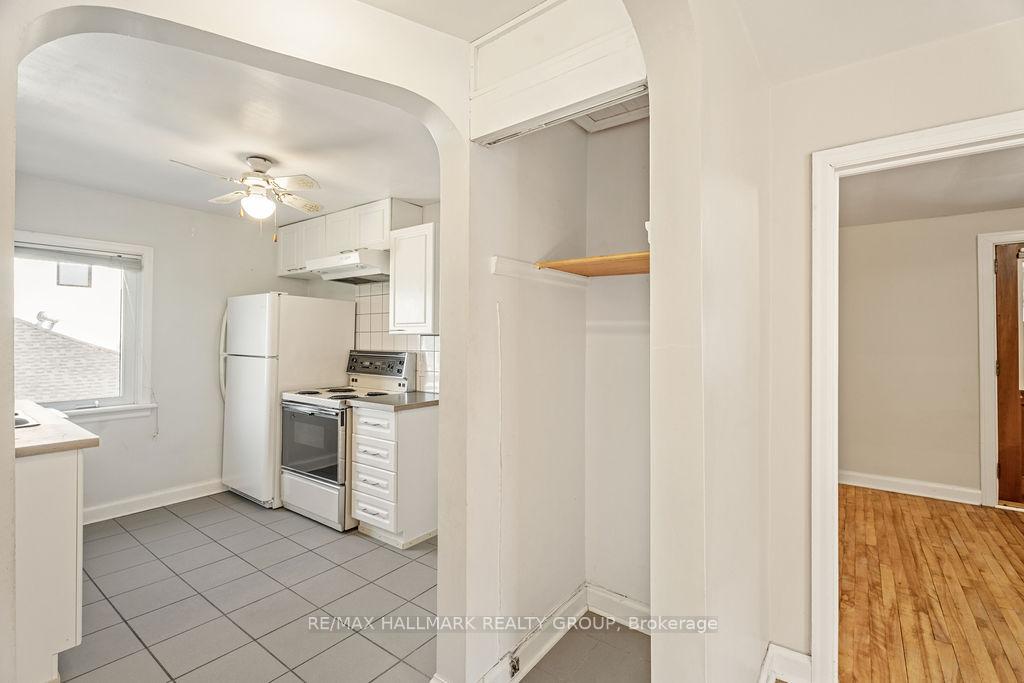 Photo 5 of Unit 2, 359 Dominion Avenue, Ottawa, Westboro West — HOMEH