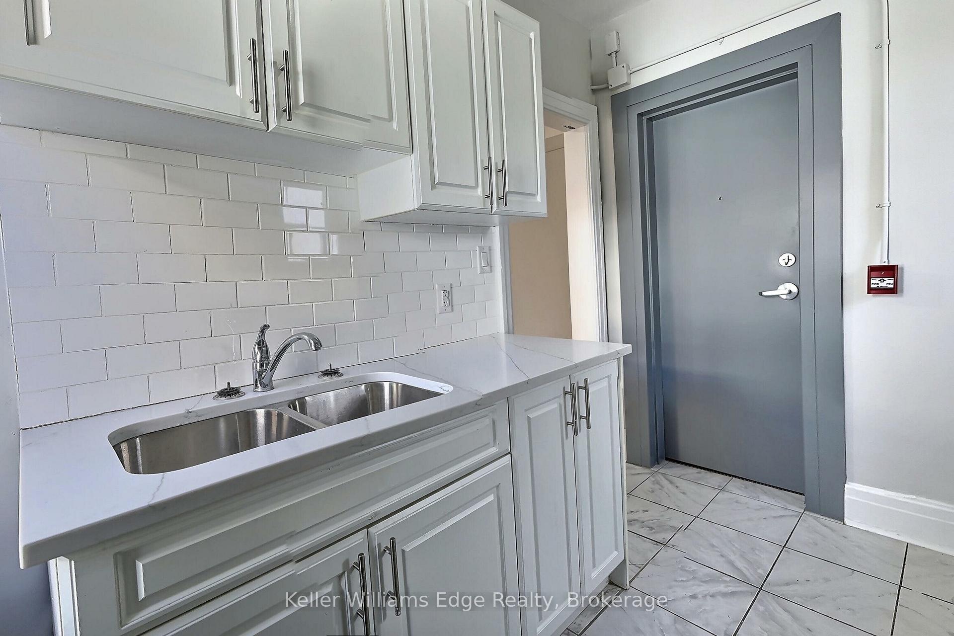 Photo 4 of Unit 8, 8 Tisdale Street S, Hamilton, Landsdale — HOMEH