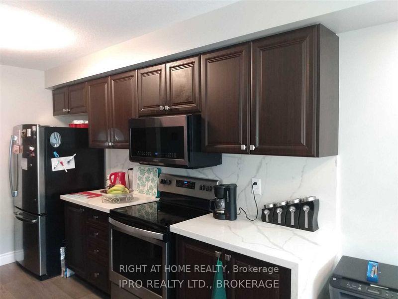 Photo 7 of 20 Bradshaw Drive Bradshaw Drive, Hamilton, Stoney Creek Mountain — HOMEH