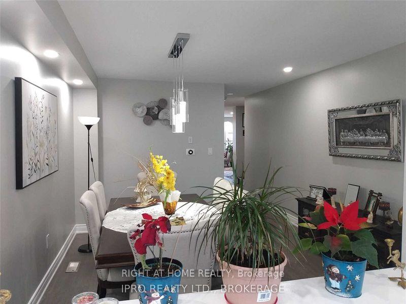 Photo 13 of 20 Bradshaw Drive Bradshaw Drive, Hamilton, Stoney Creek Mountain — HOMEH