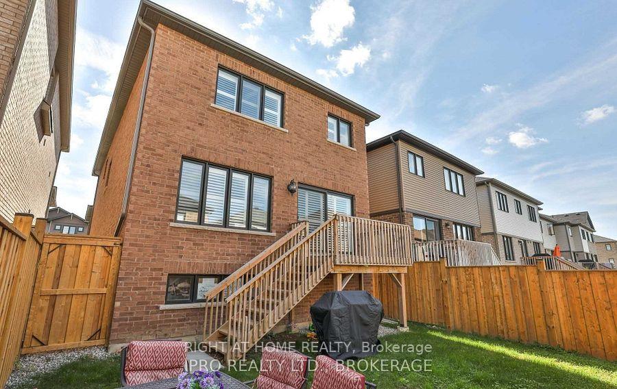 Photo 33 of 20 Bradshaw Drive Bradshaw Drive, Hamilton, Stoney Creek Mountain — HOMEH