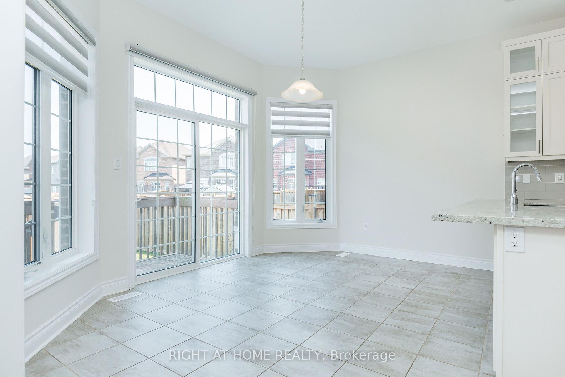 Photo 18 of 8 Monarch Drive, Halton Hills, Georgetown — HOMEH