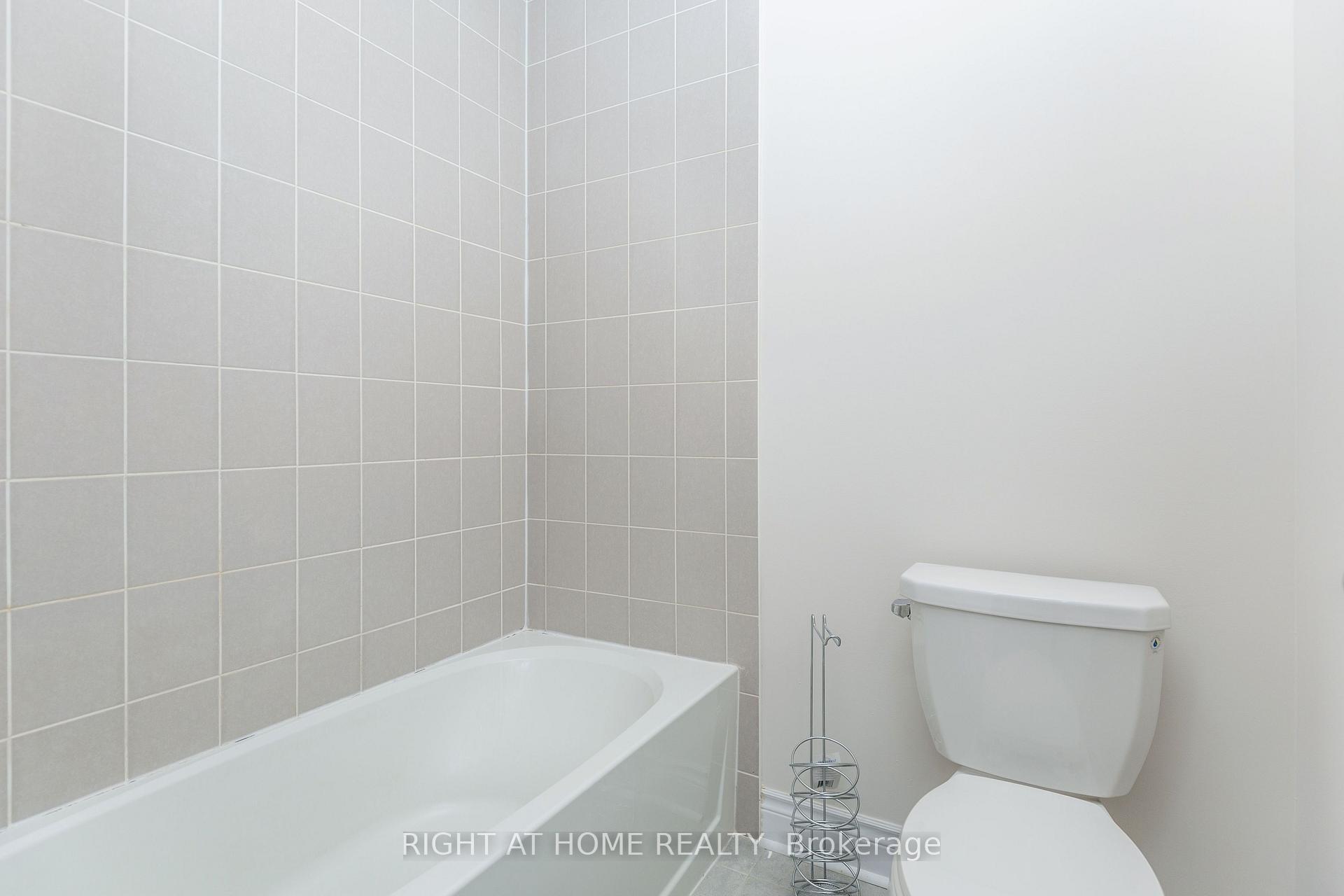 Photo 27 of 8 Monarch Drive, Halton Hills, Georgetown — HOMEH