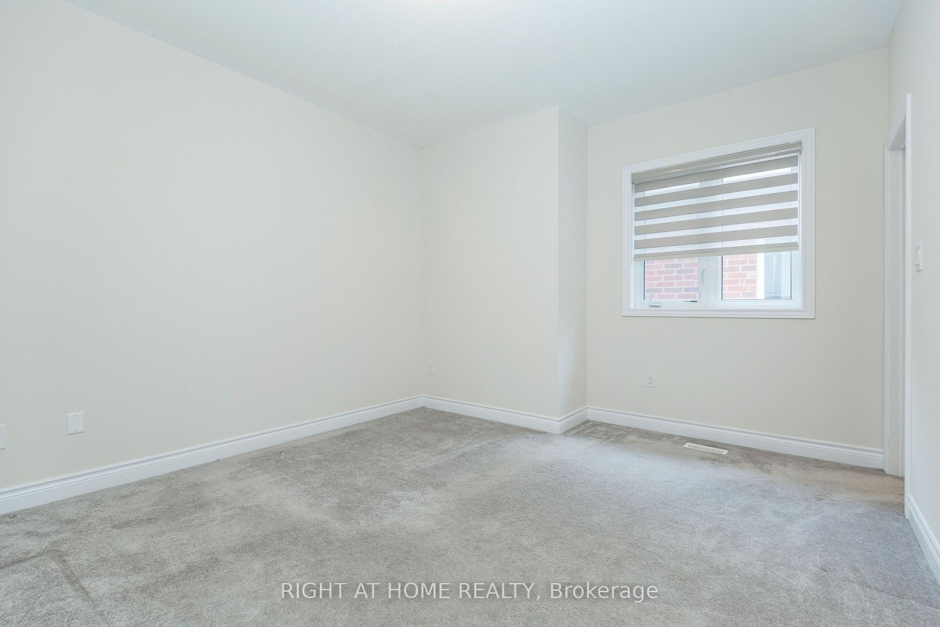Photo 30 of 8 Monarch Drive, Halton Hills, Georgetown — HOMEH