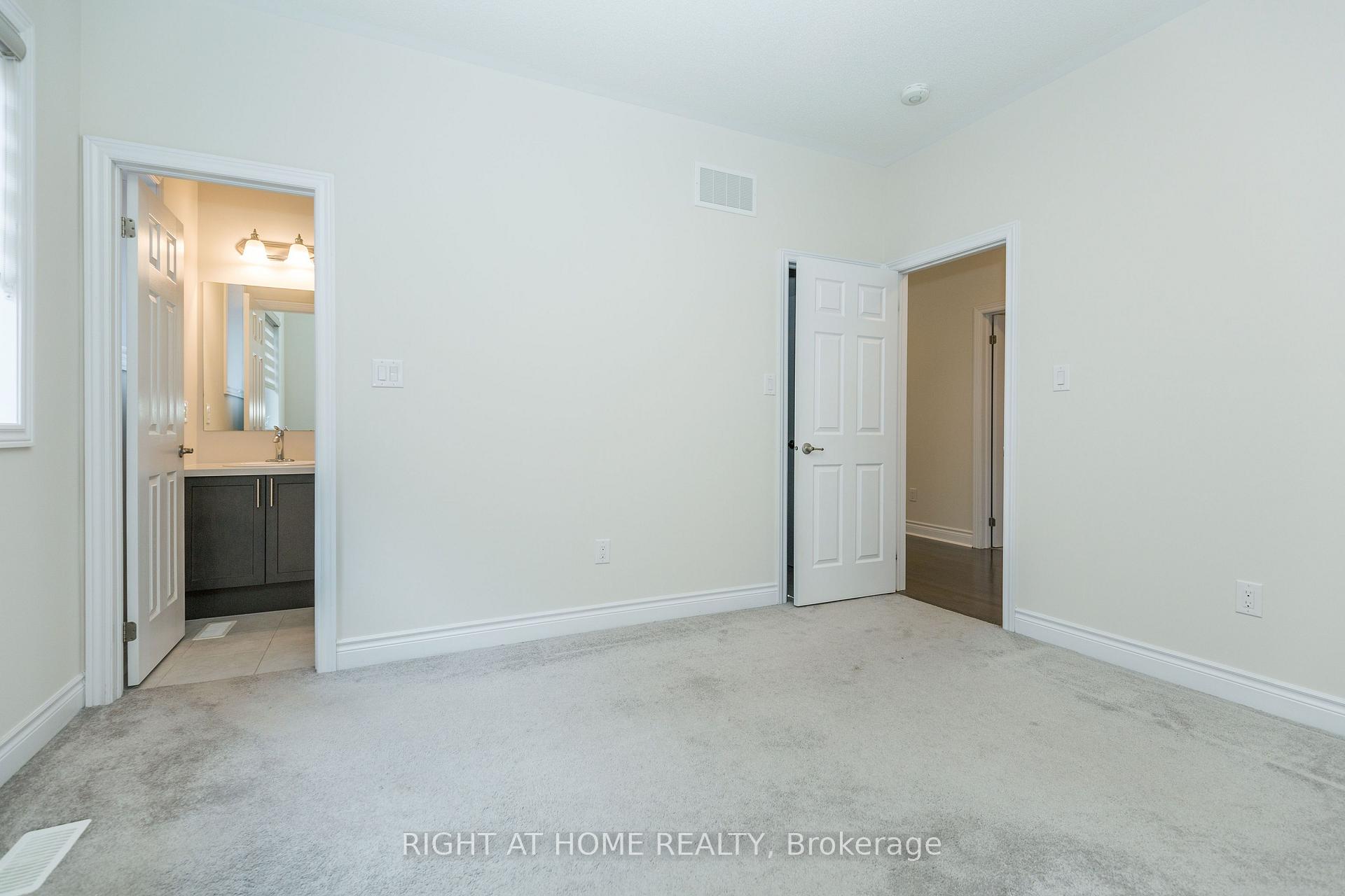 Photo 31 of 8 Monarch Drive, Halton Hills, Georgetown — HOMEH