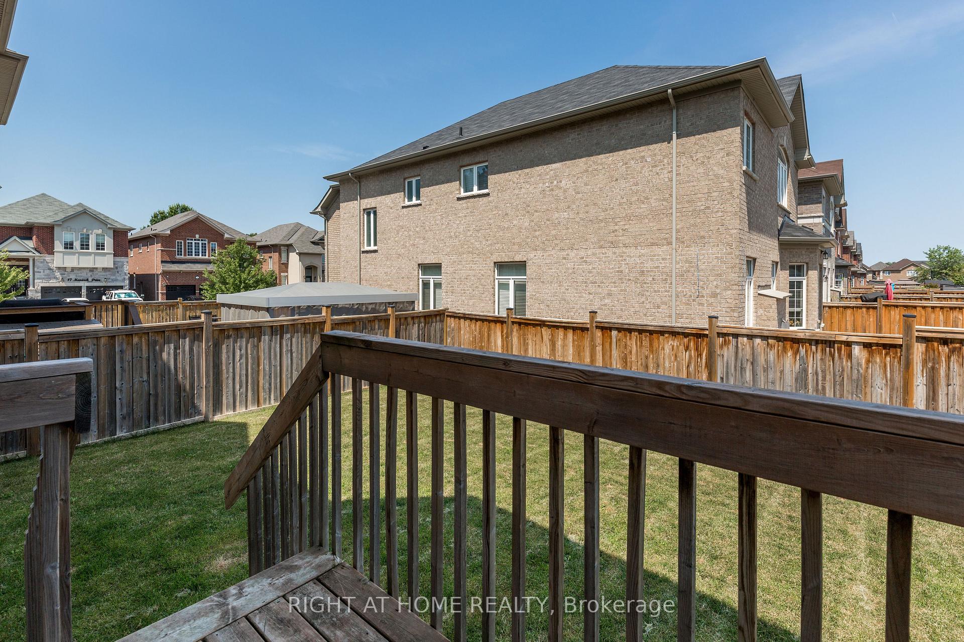 Photo 40 of 8 Monarch Drive, Halton Hills, Georgetown — HOMEH